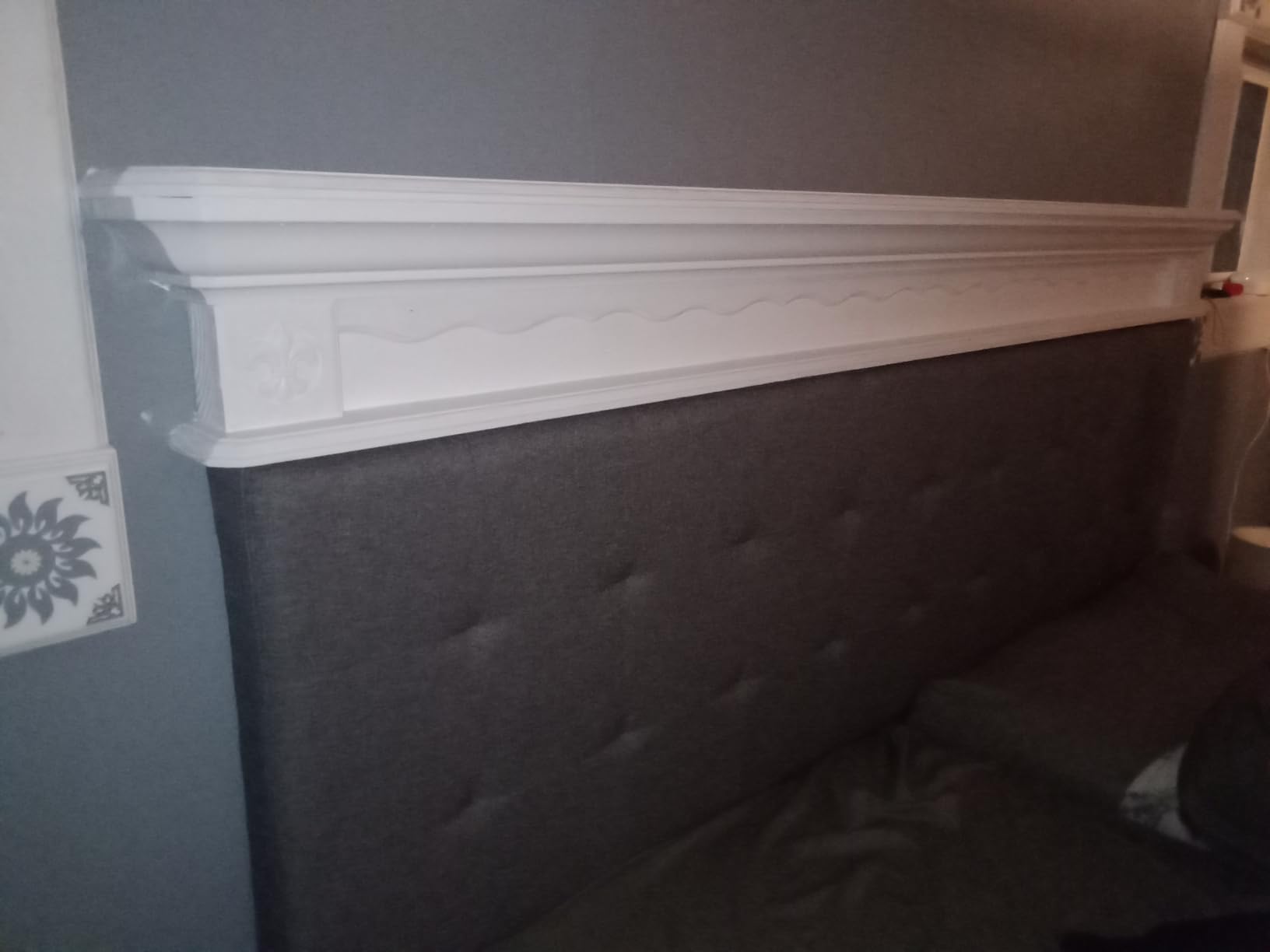 Amazon Basics Faux Linen Upholstered Tufted Headboard with Adjustable Height, King, Gray customer photo 1