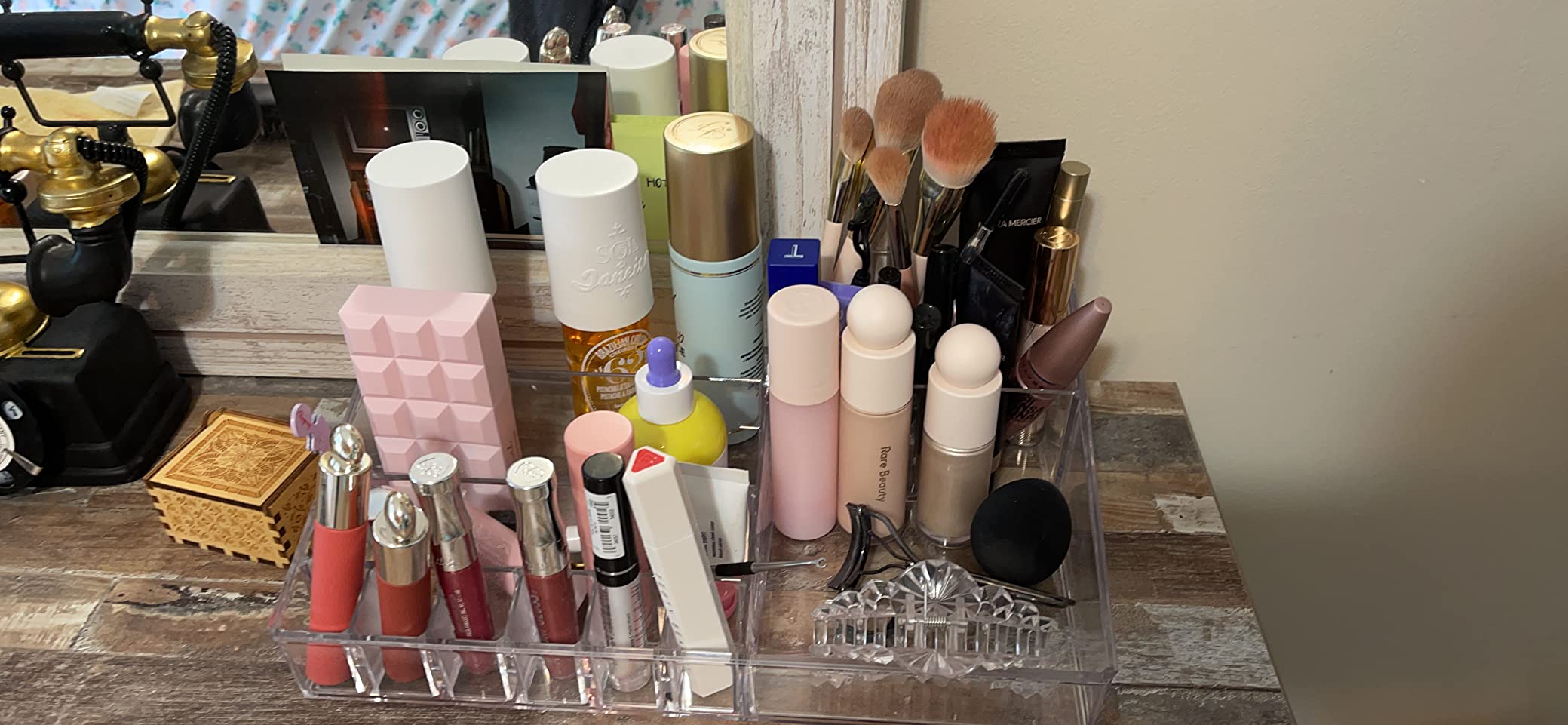 STORi Audrey Clear Vanity Makeup Organizer | 15-Compartment Holder for Brushes, Eyeshadow Palettes, & Beauty Supplies | Stacks on Audrey Storage Drawers | Made in USA customer photo 1