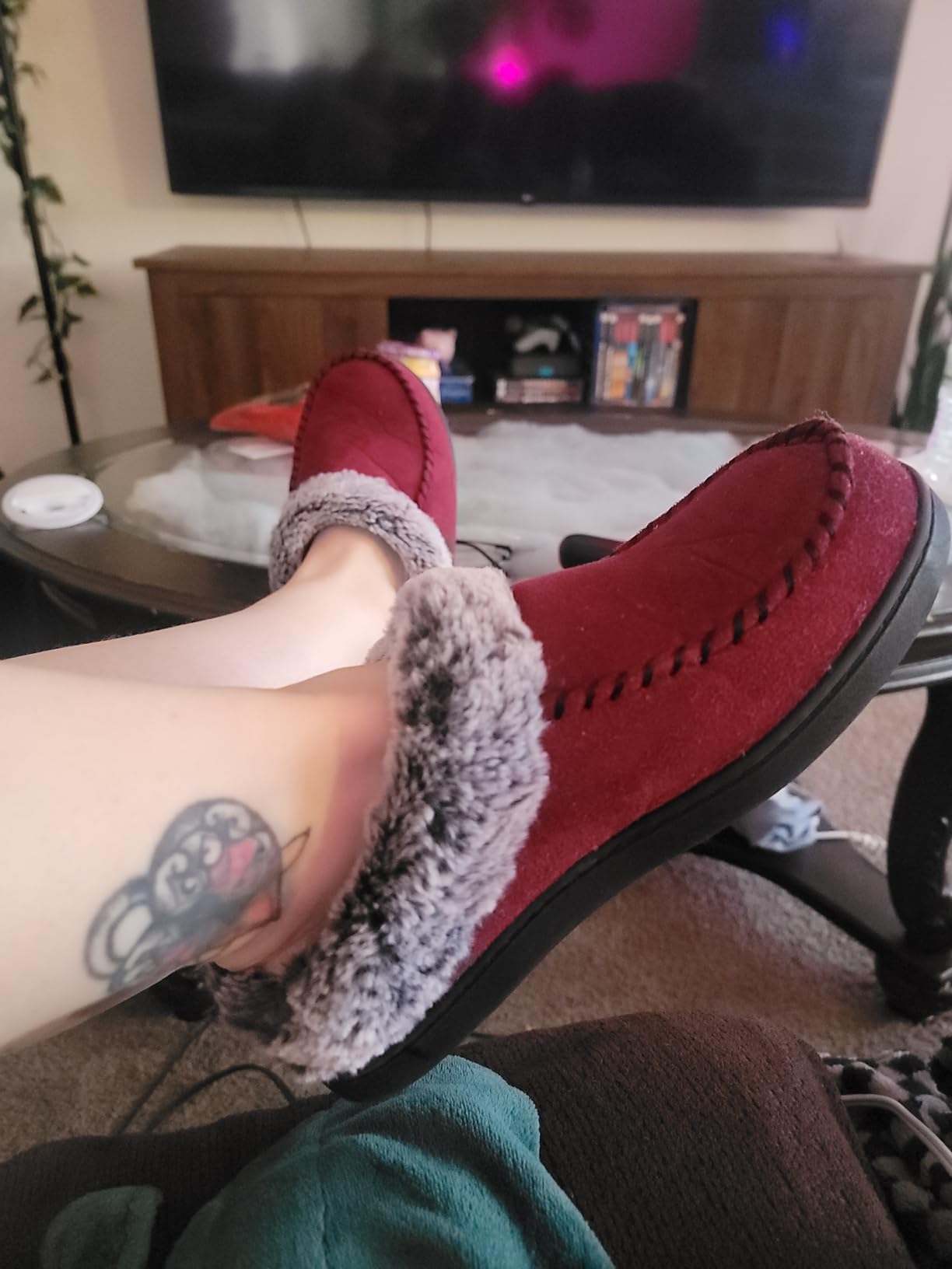 ULTRAIDEAS Women's Memory Foam Hard Bottom House Slippers customer photo 2