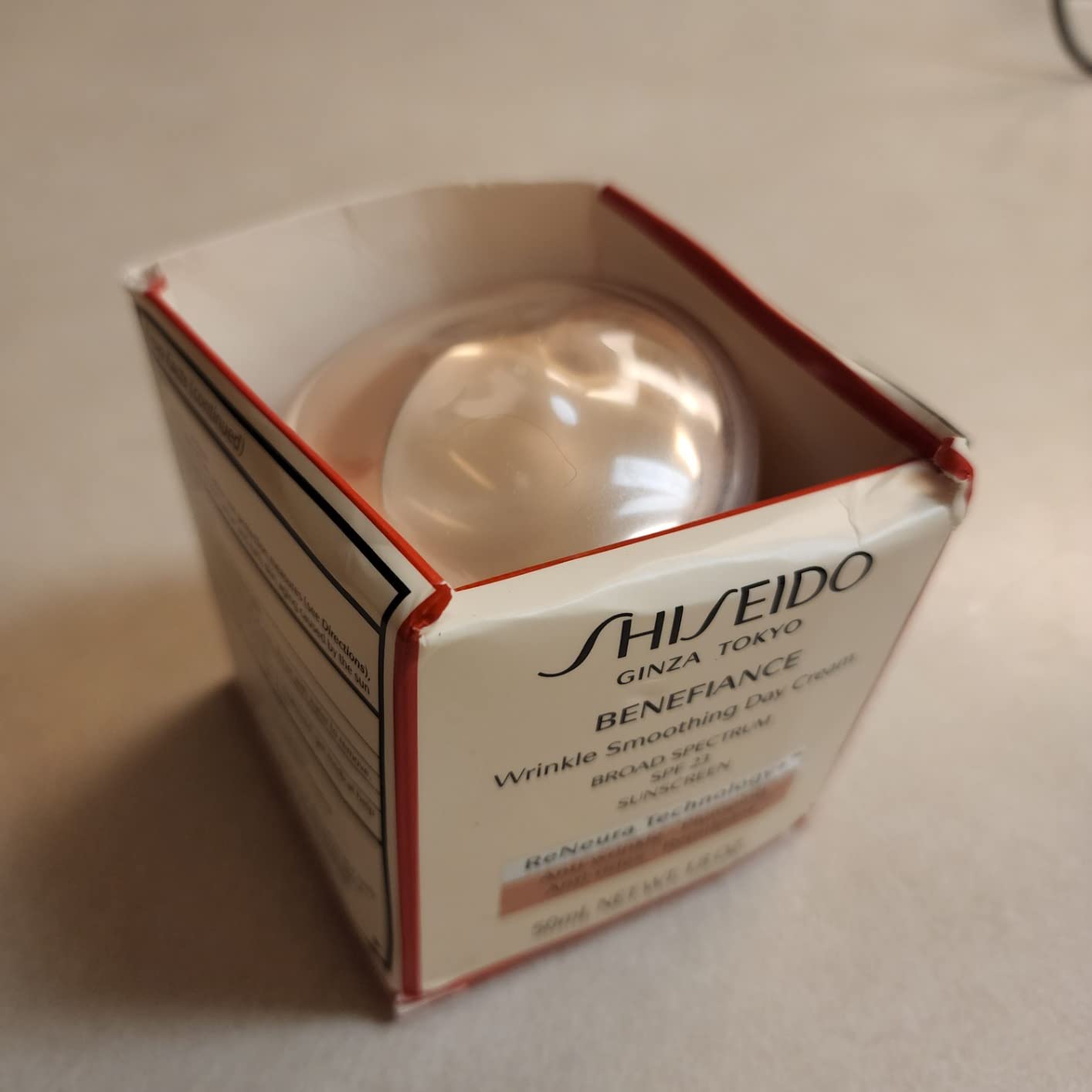 Shiseido Benefiance Wrinkle Smoothing Day Cream - Broad-Spectrum SPF Anti-Aging Moisturizer - Visibly Corrects Wrinkles & Intensely Hydrates - Non-Comedogenic customer photo 2