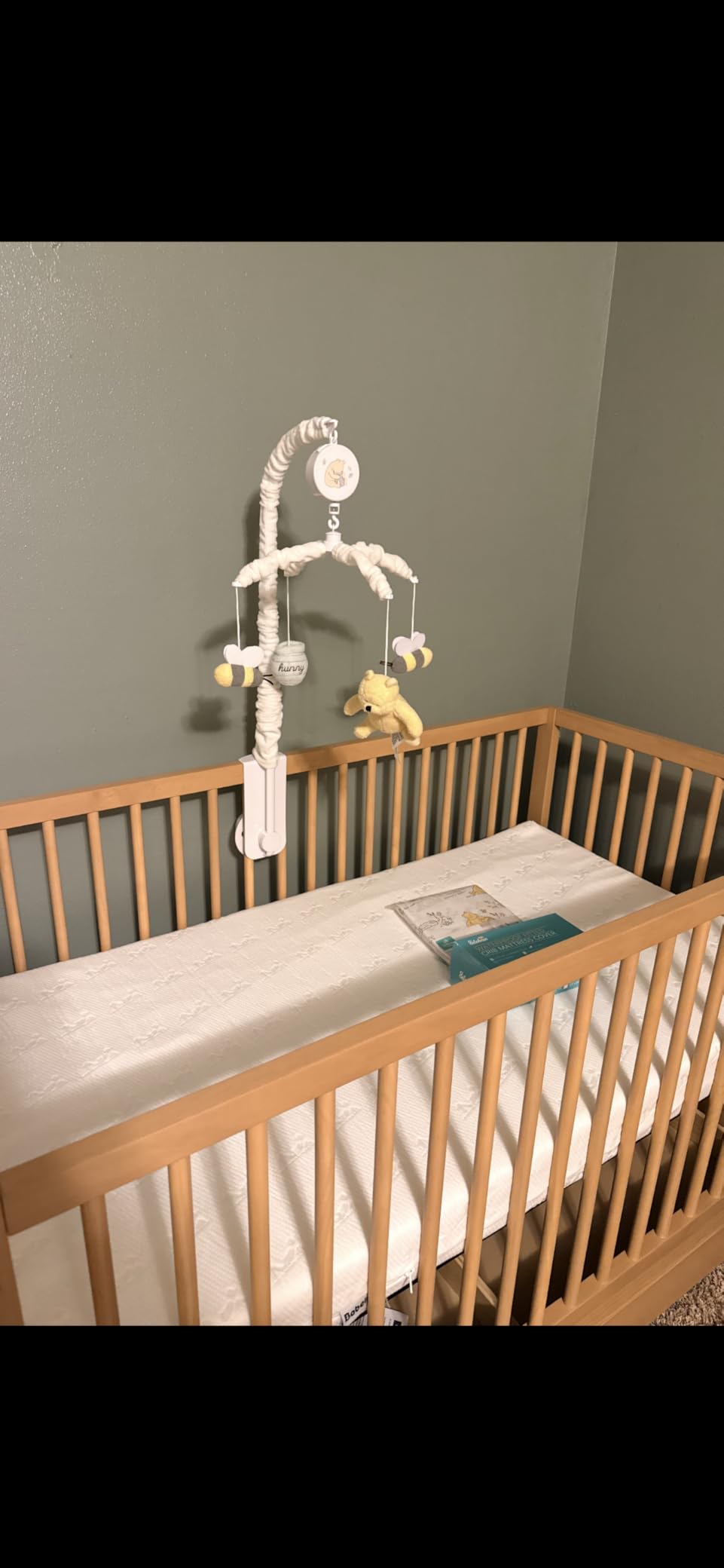 Disney Winnie The Pooh Classic Pooh Ivory, Sage, Butter Musical Mobile with Hunny Pot and Bees, Ivory, Sage, Butter, Brown customer photo 1