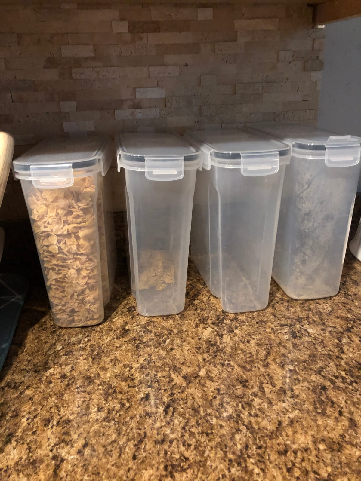 Wildone Cereal Storage Containers Set, Large BPA Free Plastic Airtight Food Storage Containers 4L for Flour, Sugar, 6 Piece Set Cereal Dispensers with 20 Labels & Marker, Black customer photo 2