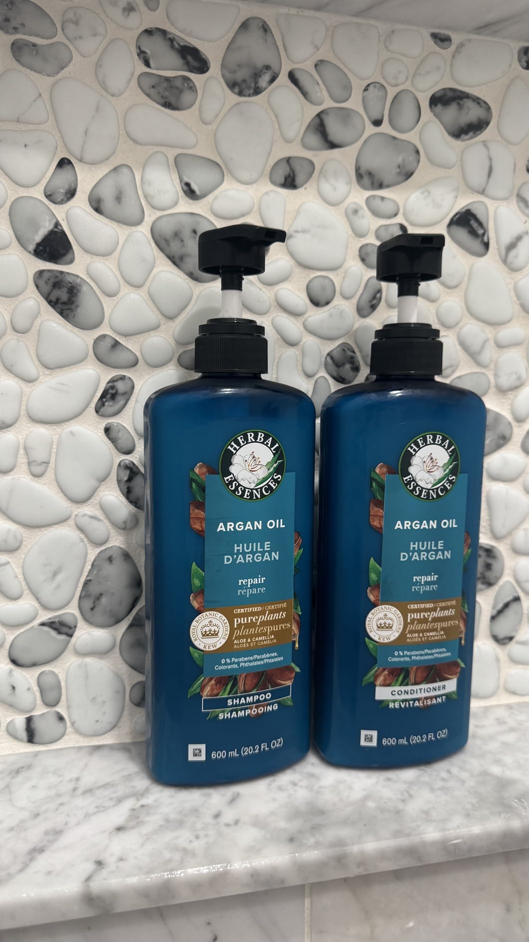 Herbal Essences Argan Oil Repair Shampoo & Conditioner Set, Moisturizes & Smoothes, Paraben-Free, Color-Safe, pH-Balanced, Citrus Scent, 20.2 Fl Oz, 2-Pack customer photo 1