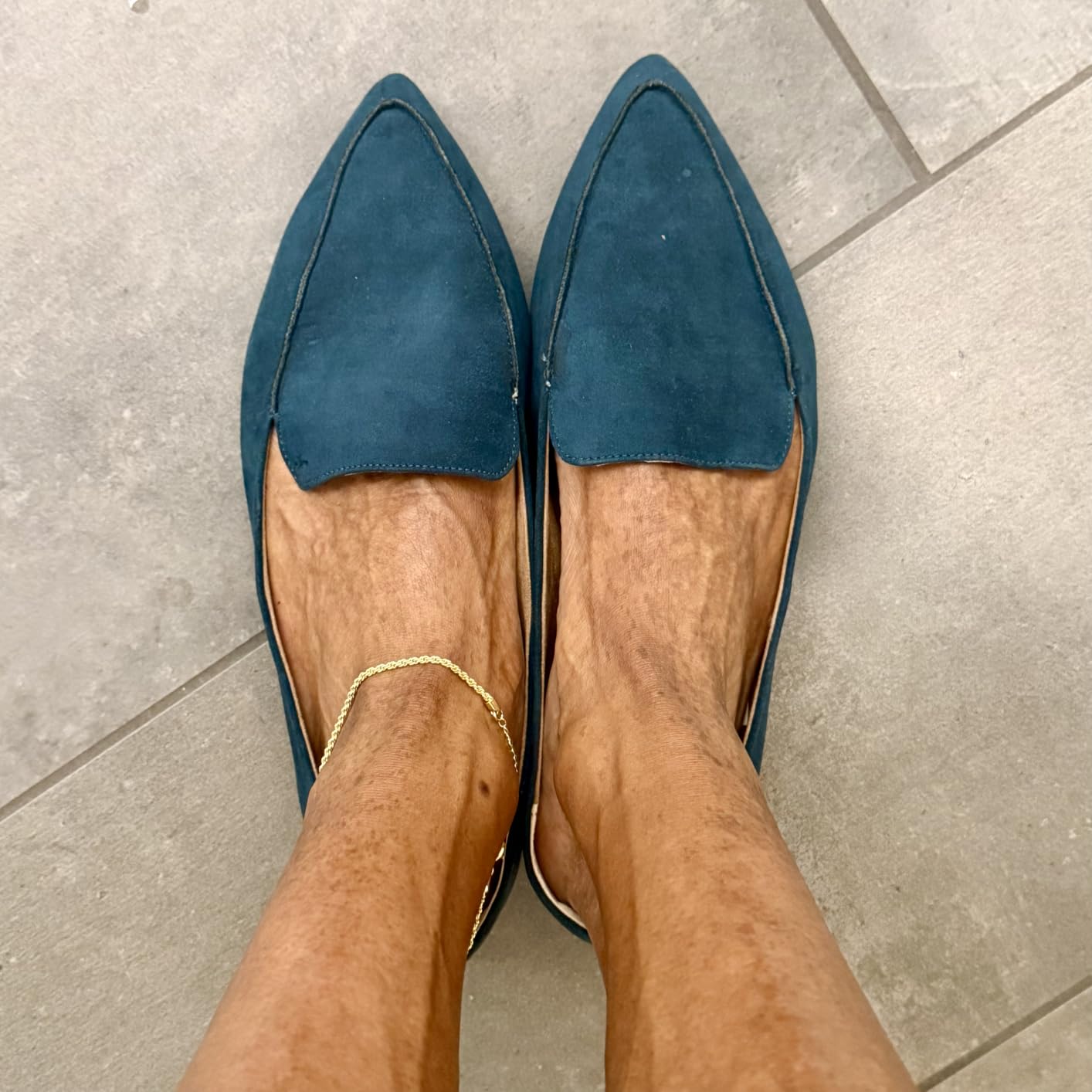 Amazon Essentials Women's Loafer Flat customer photo 1