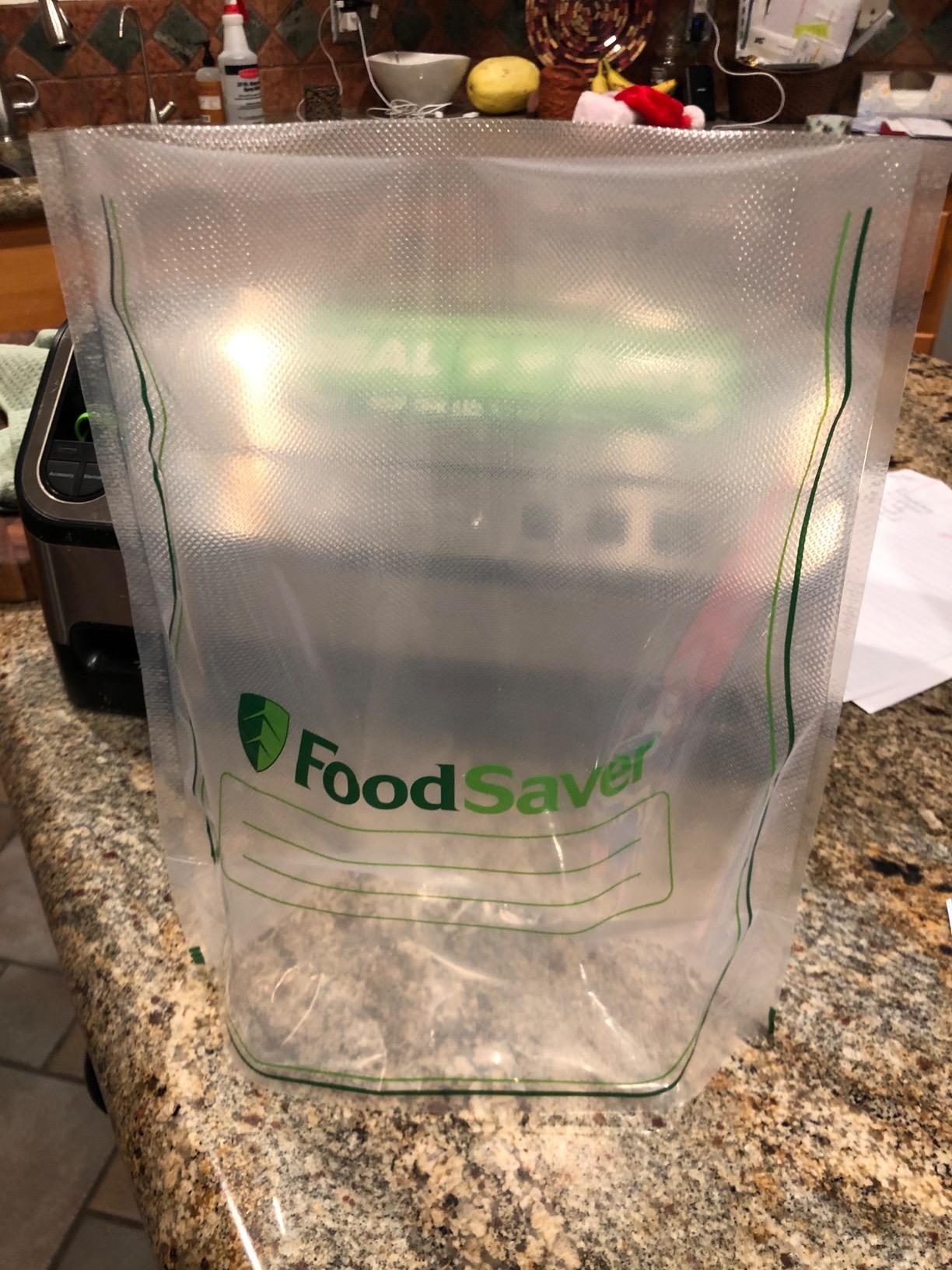 FoodSaver Easy Fill 1-Gallon Vacuum Sealer Bags | Commercial Grade and Reusable | 10 Count customer photo 2