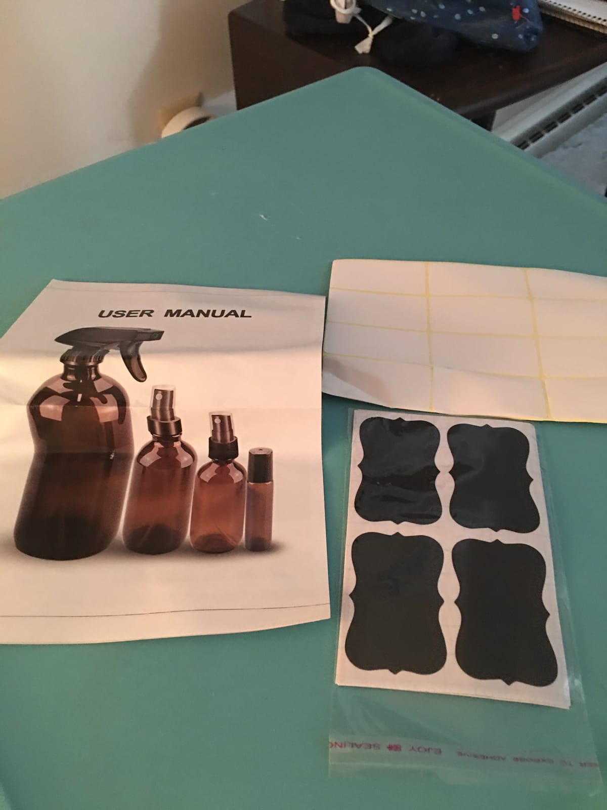 Loretoy Glass Spray Bottle Kit×10 (2×16oz, 2×4oz, 6×2oz), 9×10ml Roller Bottles, Anti UV, Multi Size and Versatile, Suitable for Aromatherapy, Facial Moisturizing, Watering, etc.(Amber) customer photo 2