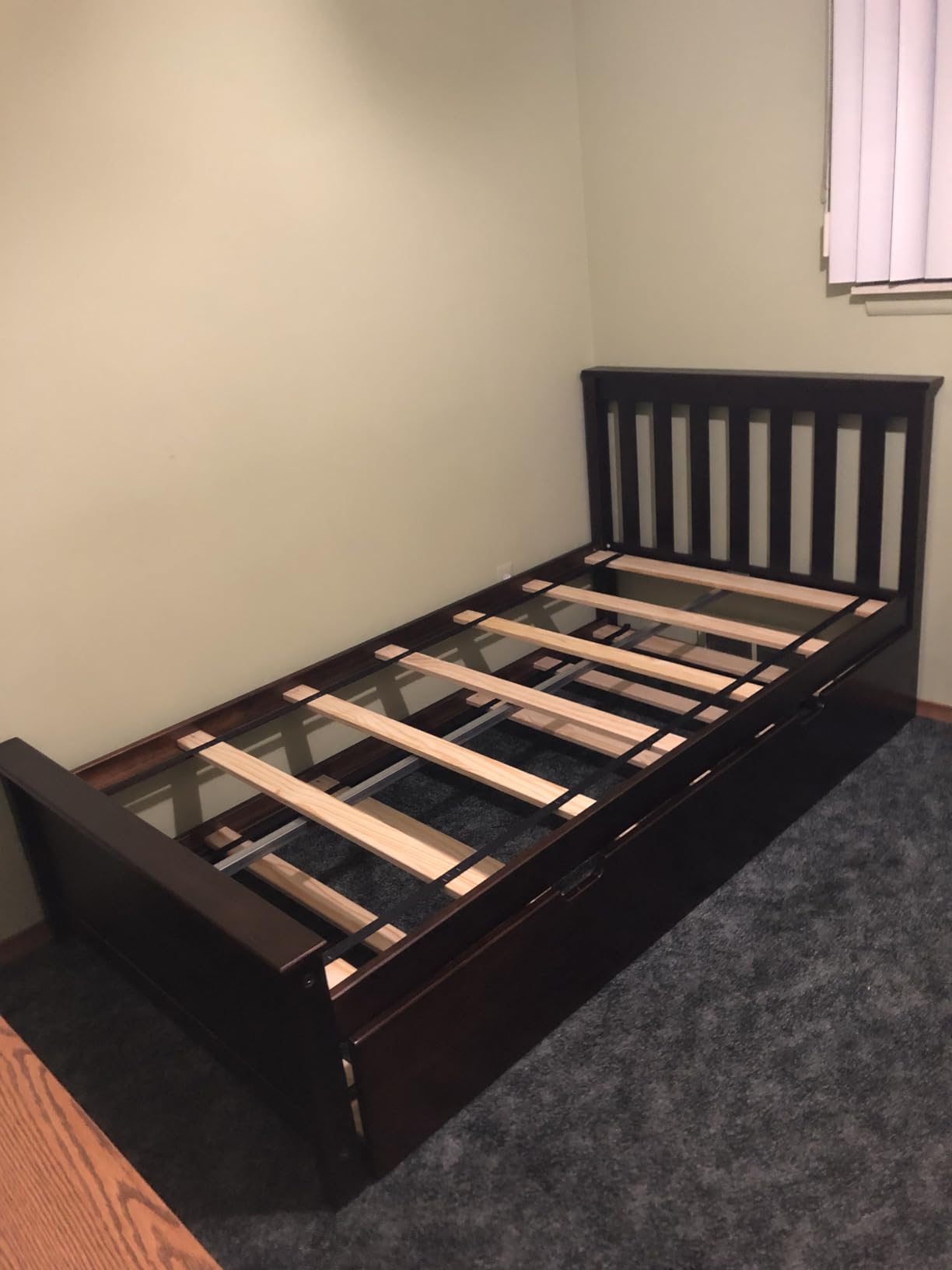 Max & Lily Twin Bed, Wood Bed Frame with Headboard for Kids with Trundle, Slatted, Blue customer photo 2