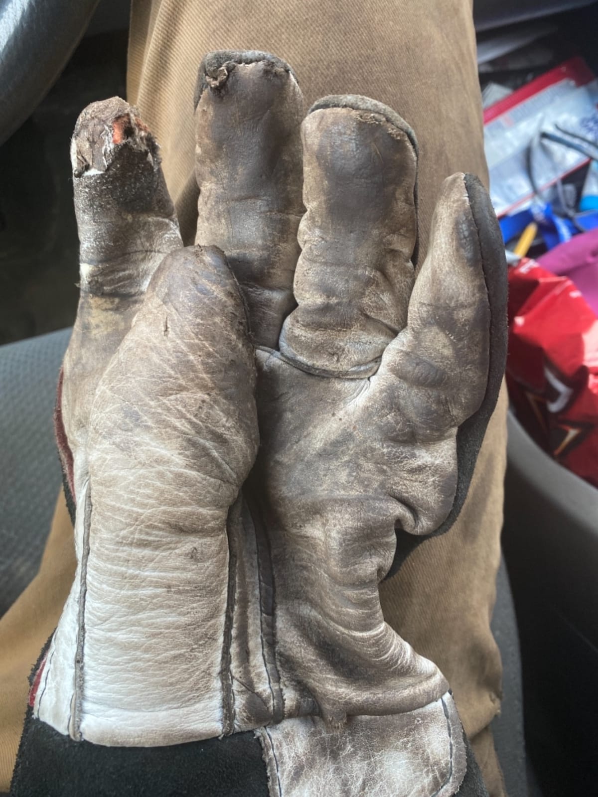 Lincoln Electric DynaMIG HD Professional MIG Welding Gloves | Comfort & Heat Resistance | Large | K3806-L Black customer photo 2