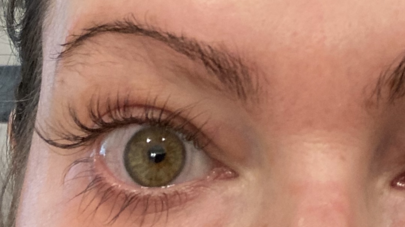 Eyelash Growth Serum 5 mL: Get Thick, Strong Lashes in Just 3-4 Weeks with Our Plant-Based Eyelash Growth Serum - No Parabens - Made in USA customer photo 1