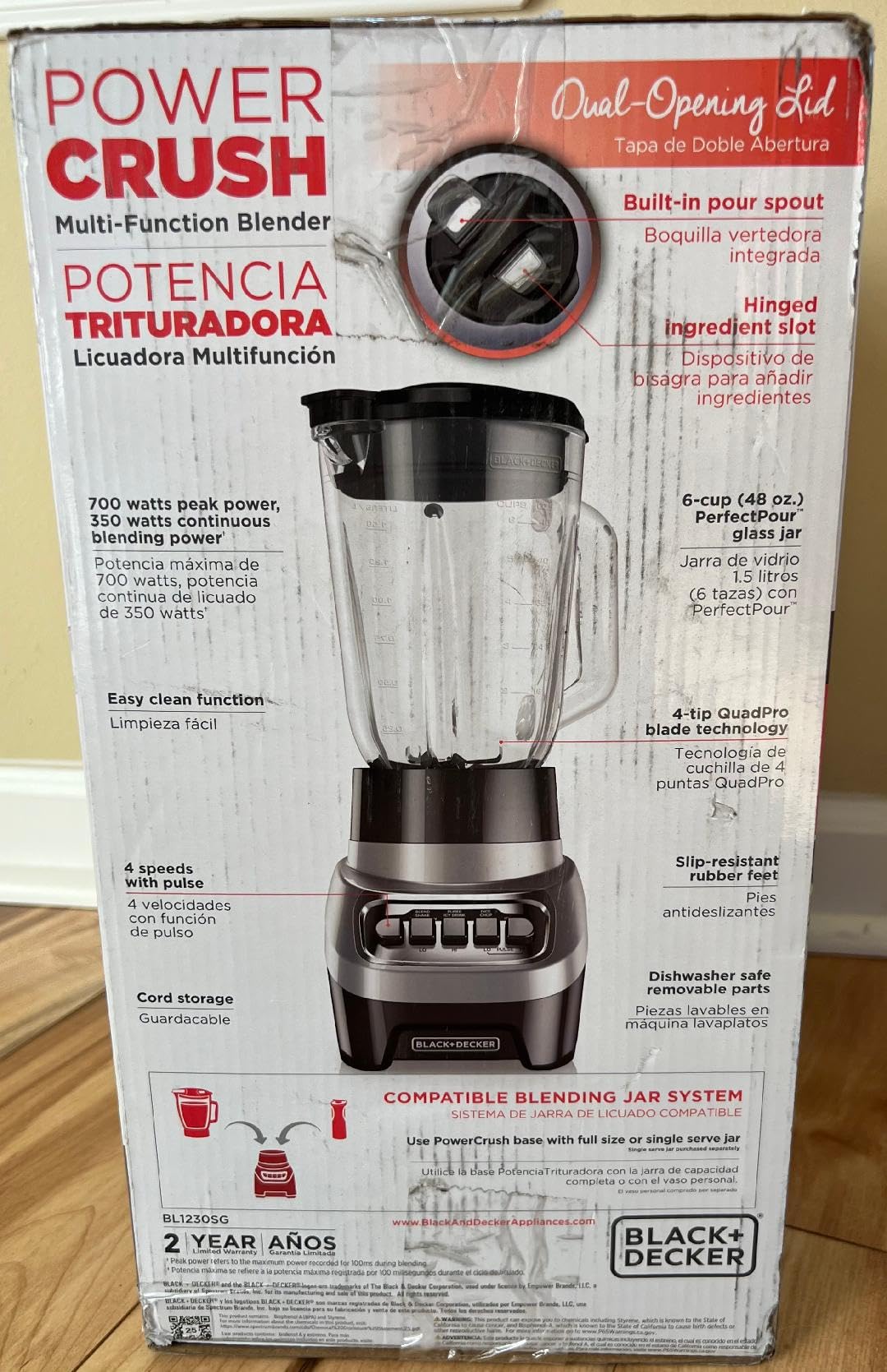 BLACK+DECKER PowerCrush Multi-Function Blender with 6-Cup Glass Jar, 4 Speed Settings, Silver customer photo 1