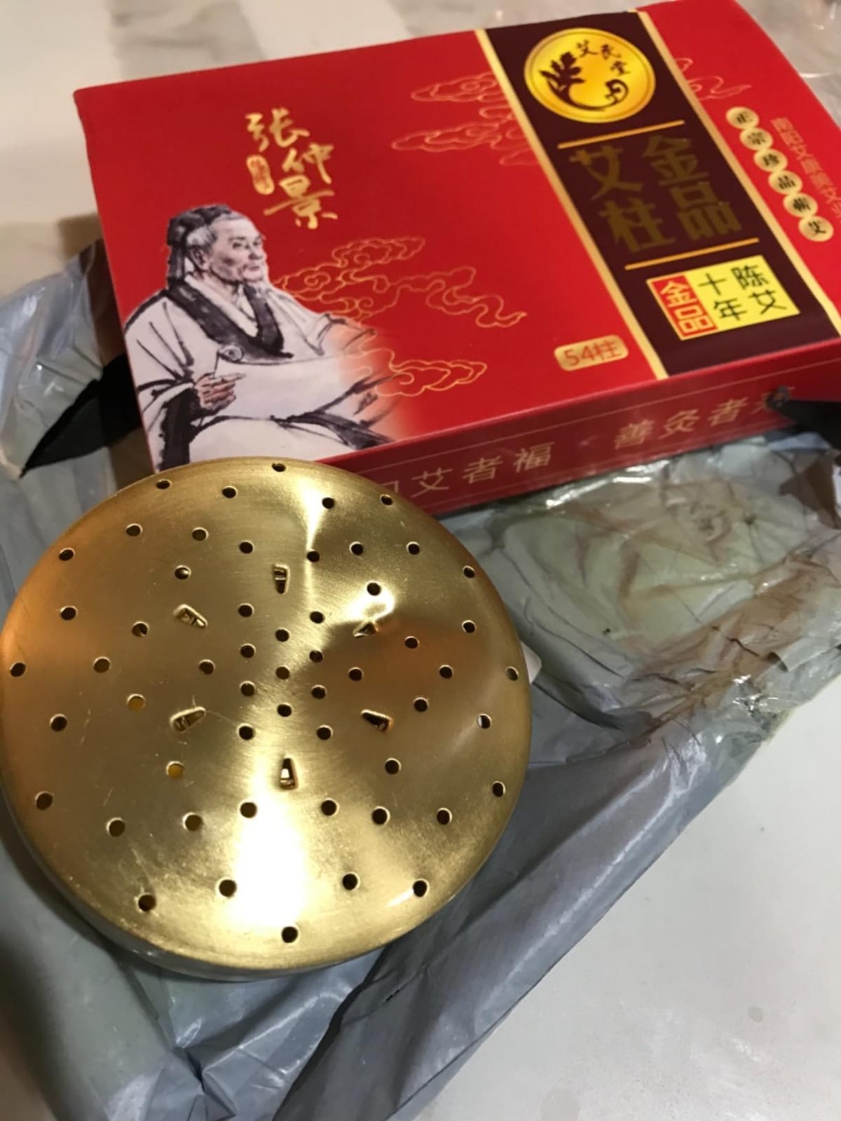10-Years Purity 60:1 Ratio 54 Rolls Sticks Pure Moxibustion + 1 Copper Portable Smokeless Mugwort Moxibustion Moxa Box Round Shape Burner+1 Acupoint Map customer photo 1