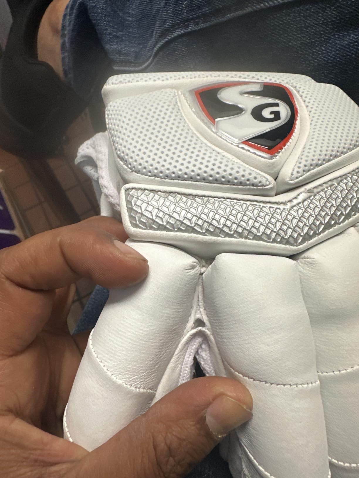 SG Test White Cricket Batting Gloves Mens Size (Right) customer photo 1