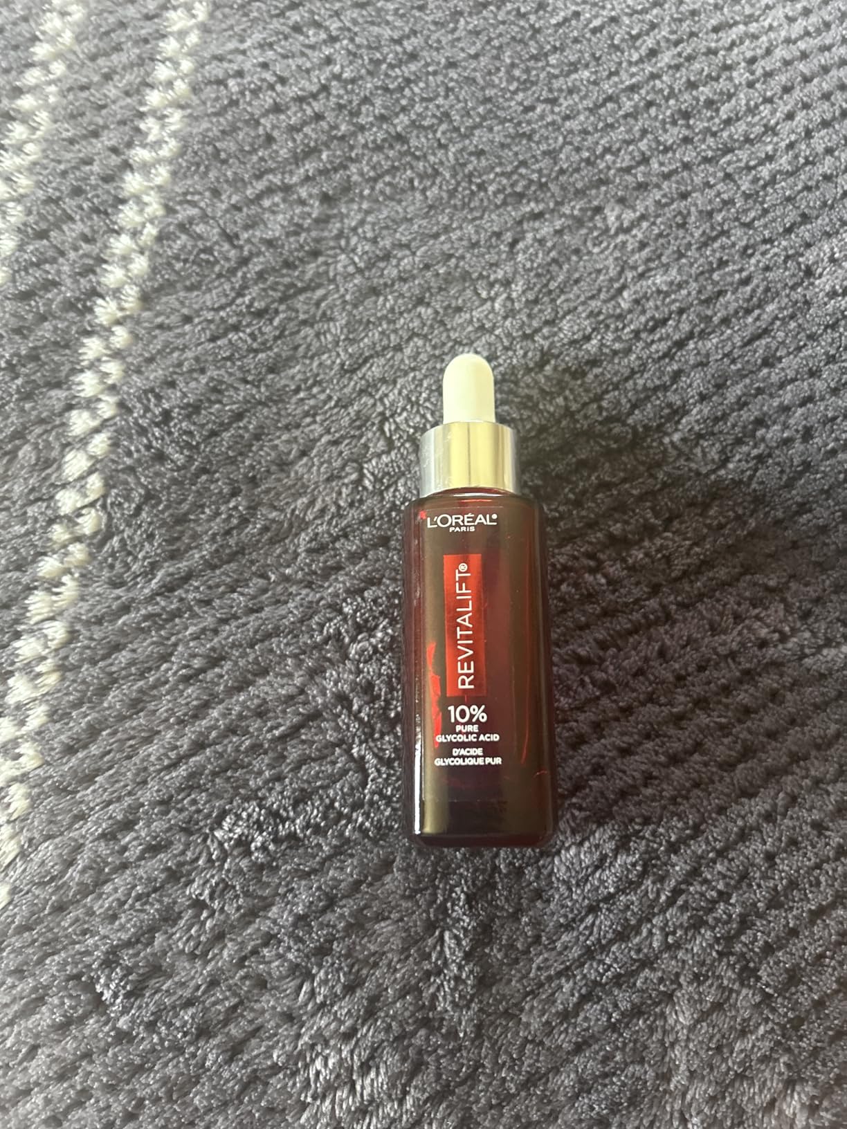 L'Oreal Paris Revitalift 10% Pure Glycolic Acid Face Serum, Visibly Evens Tone & Reduce Wrinkles, Fragrance Free 1.0 fl oz (30ml) customer photo 1