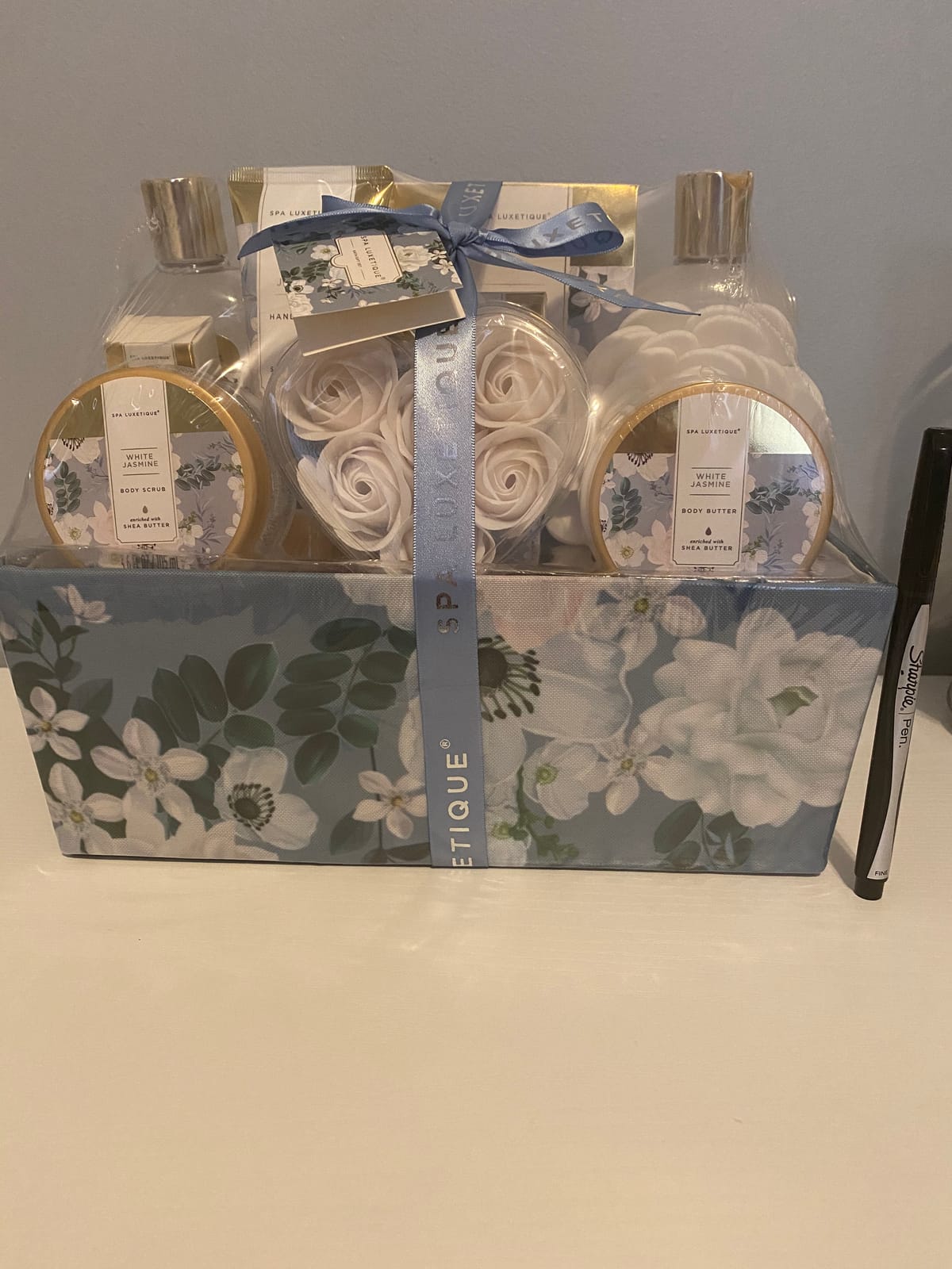 Spa Gift Baskets for Women, Luxetique Spa Kit for Women, 12pcs Vanilla Bath and Body Sets, Birthday Gifts, Self Care Gifts for Mom, Wife, Girlfriends customer photo 1