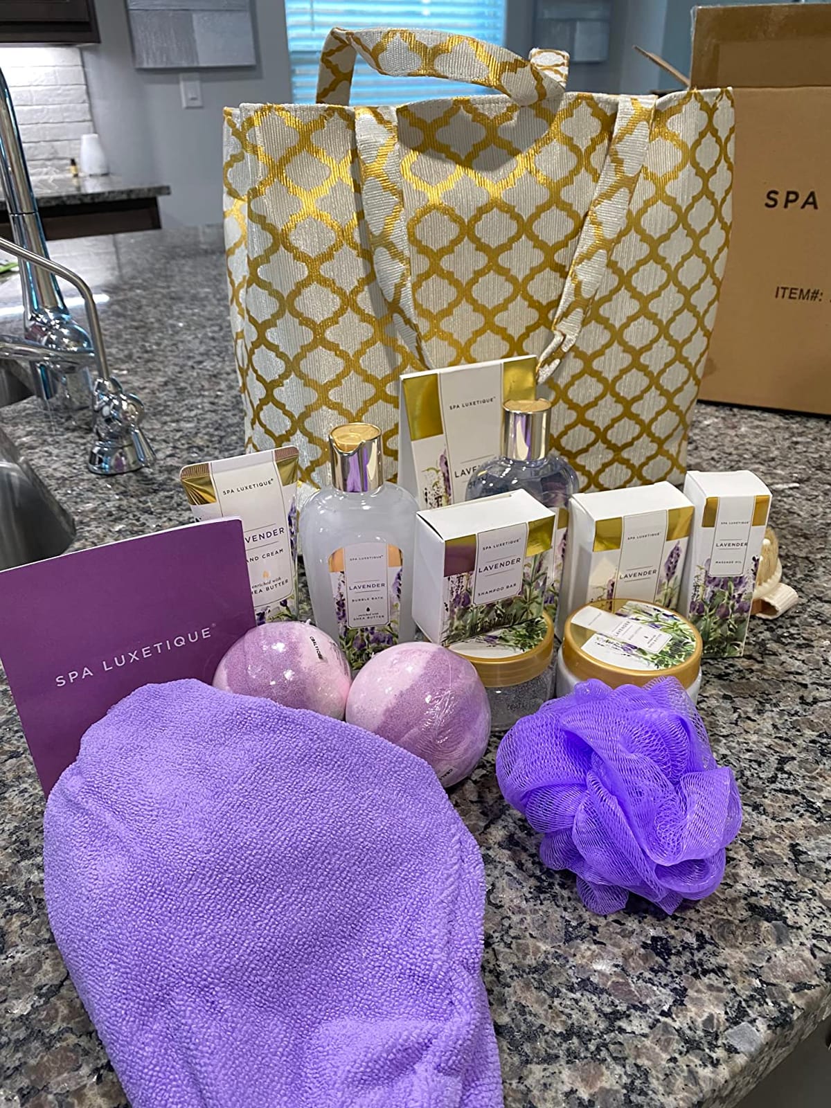 Spa Gift Baskets for Women, Luxetique Spa Kit for Women, 12pcs Vanilla Bath and Body Sets, Birthday Gifts, Self Care Gifts for Mom, Wife, Girlfriends customer photo 2