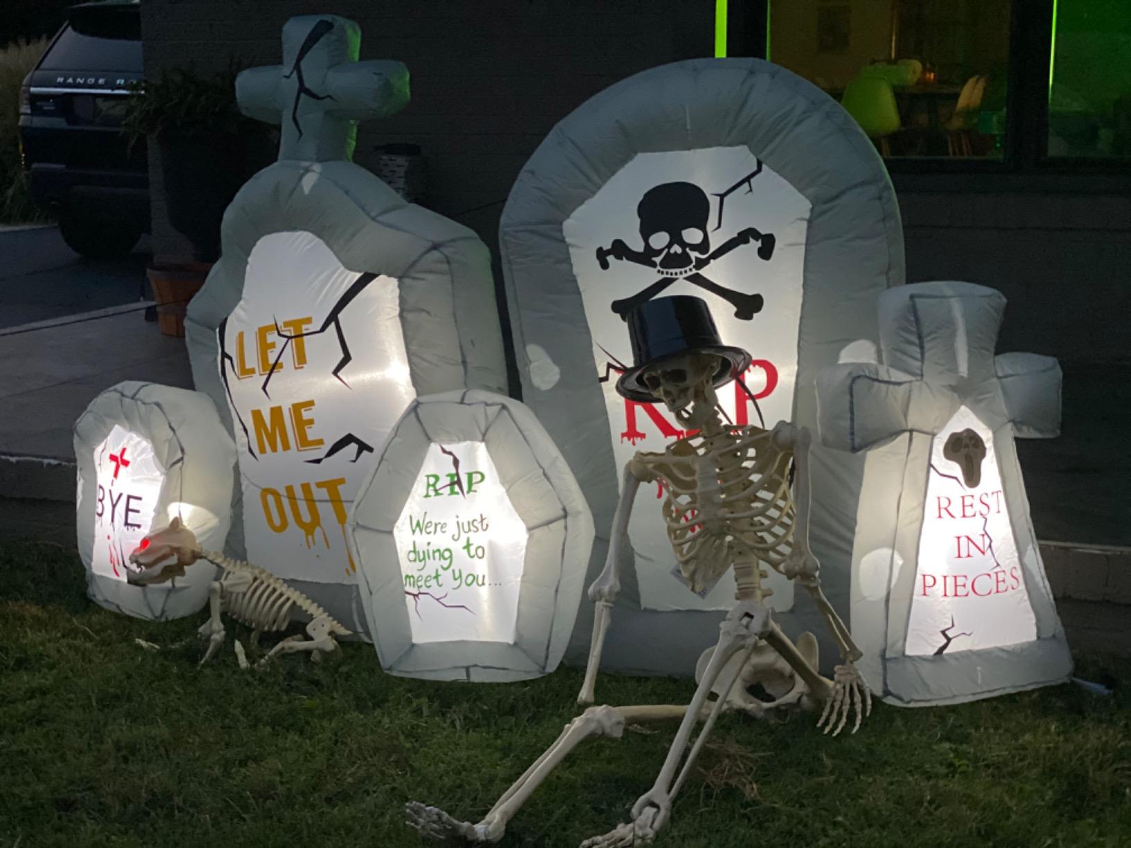 RETRO JUMP 6.6 Ft Halloween Inflatables Tombstone Combo Blow up Spooky Gravestone Holiday Lighted Decoration Headstone for Indoor Outdoor & Yard Garden Lawn customer photo 1