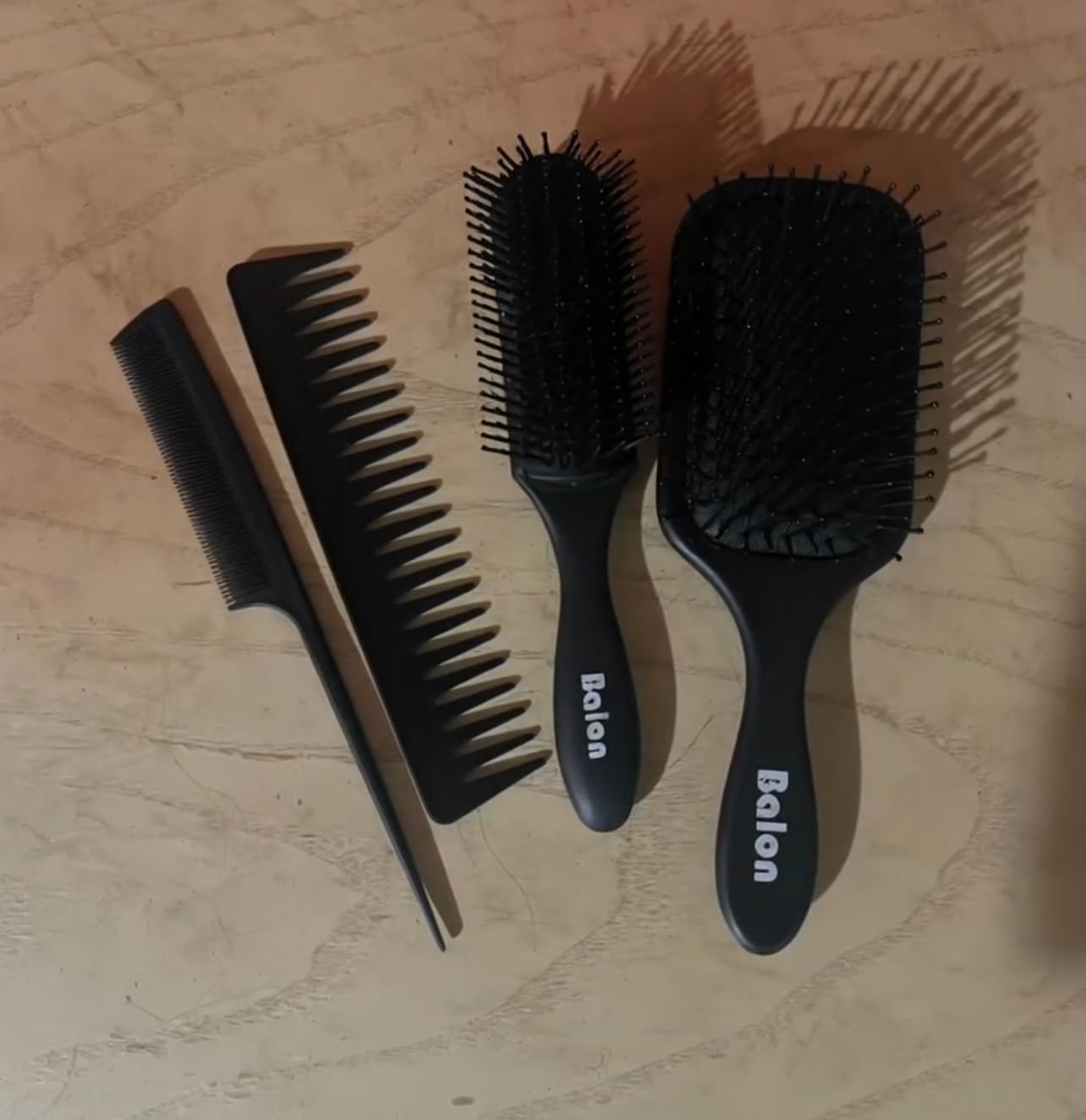 4Pcs Detangling Hair Brush Set for Women - Paddle Brush for Wet or Dry, No More Tangles for Straight, Long, Thick, Curly, and Natural Hair (Purple) customer photo 2