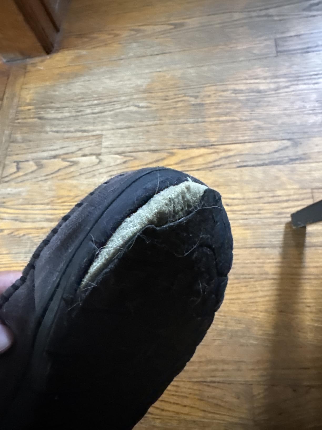 Dearfoams Men’s Brendan Indoor/Outdoor Breathable Memory Foam Clog House Shoe with Wide Widths Slipper customer photo 1