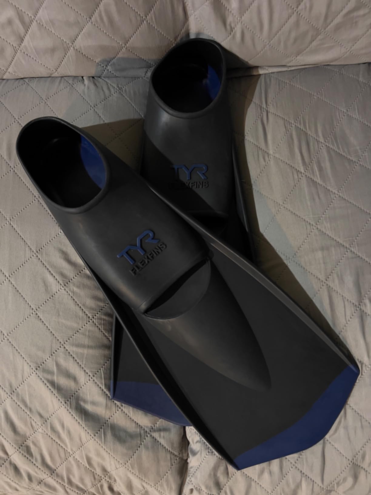 TYR Flexfins 2.0 - Unisex Natural Rubber Fins for Swim Training customer photo 1