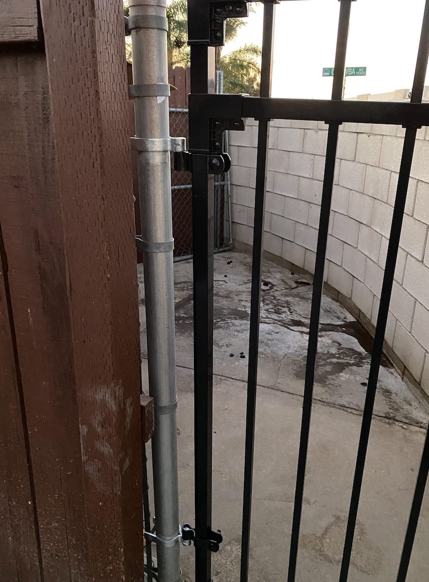 XCEL - Black Steel Anti-Rust Fence Gate - 4ft W x 5ft H - Easy Installation Kit, for Residential, Outdoor, Yard, Patio, Entry Way, 3-Rail Metal Gate customer photo 1