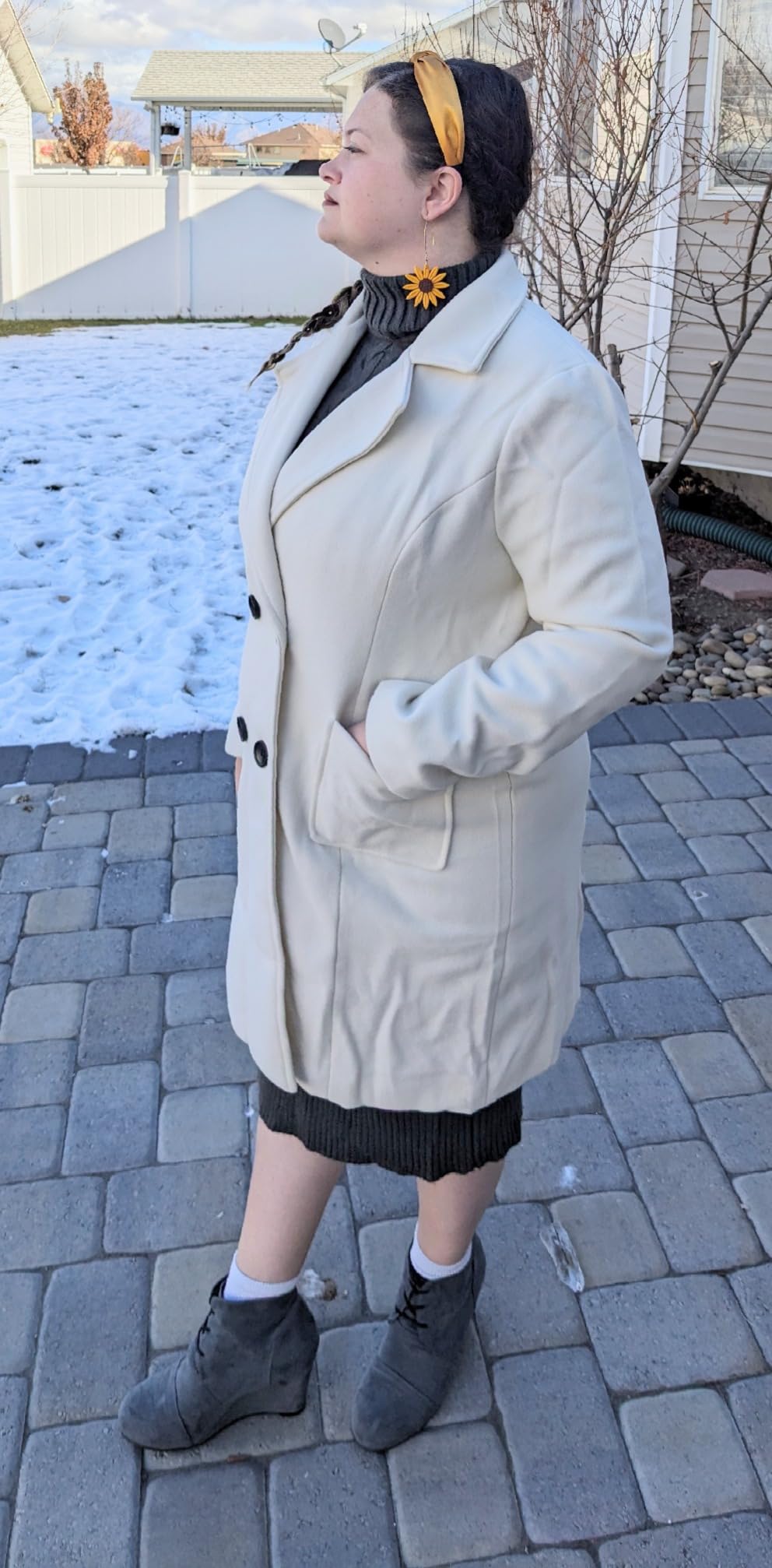 chouyatou Women Elegant Notched Collar Double Breasted Wool Blend Over Coat customer photo 2