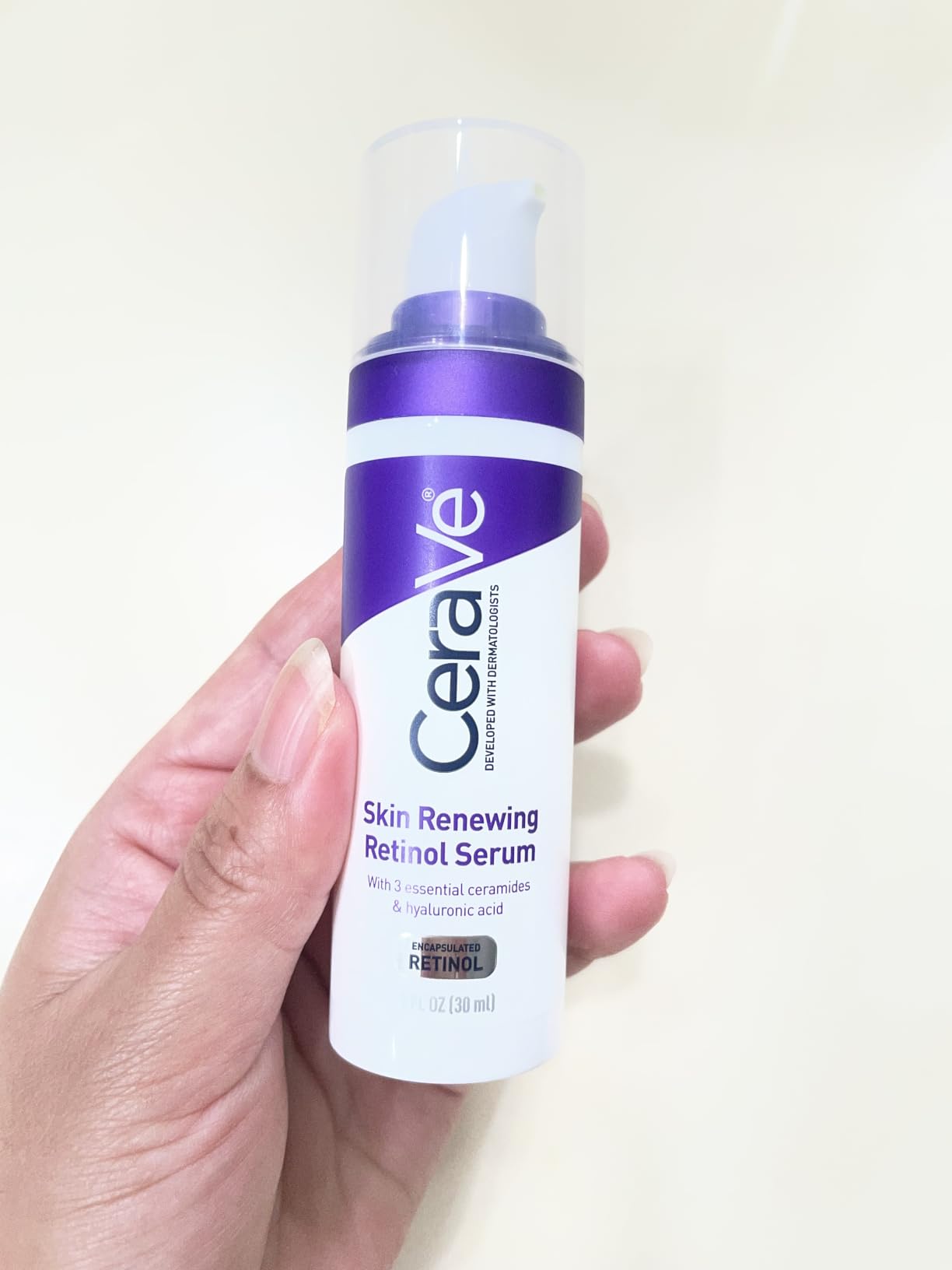CeraVe Retinol Serum for Face with Niacinamide & Hyaluronic Acid, 1 oz | Skin Care, Brightening Serum, Anti Aging, Smooths Fine Lines and Wrinkles, Ceramides, Fragrance Free, Non-Comedogenic, Gentle customer photo 2