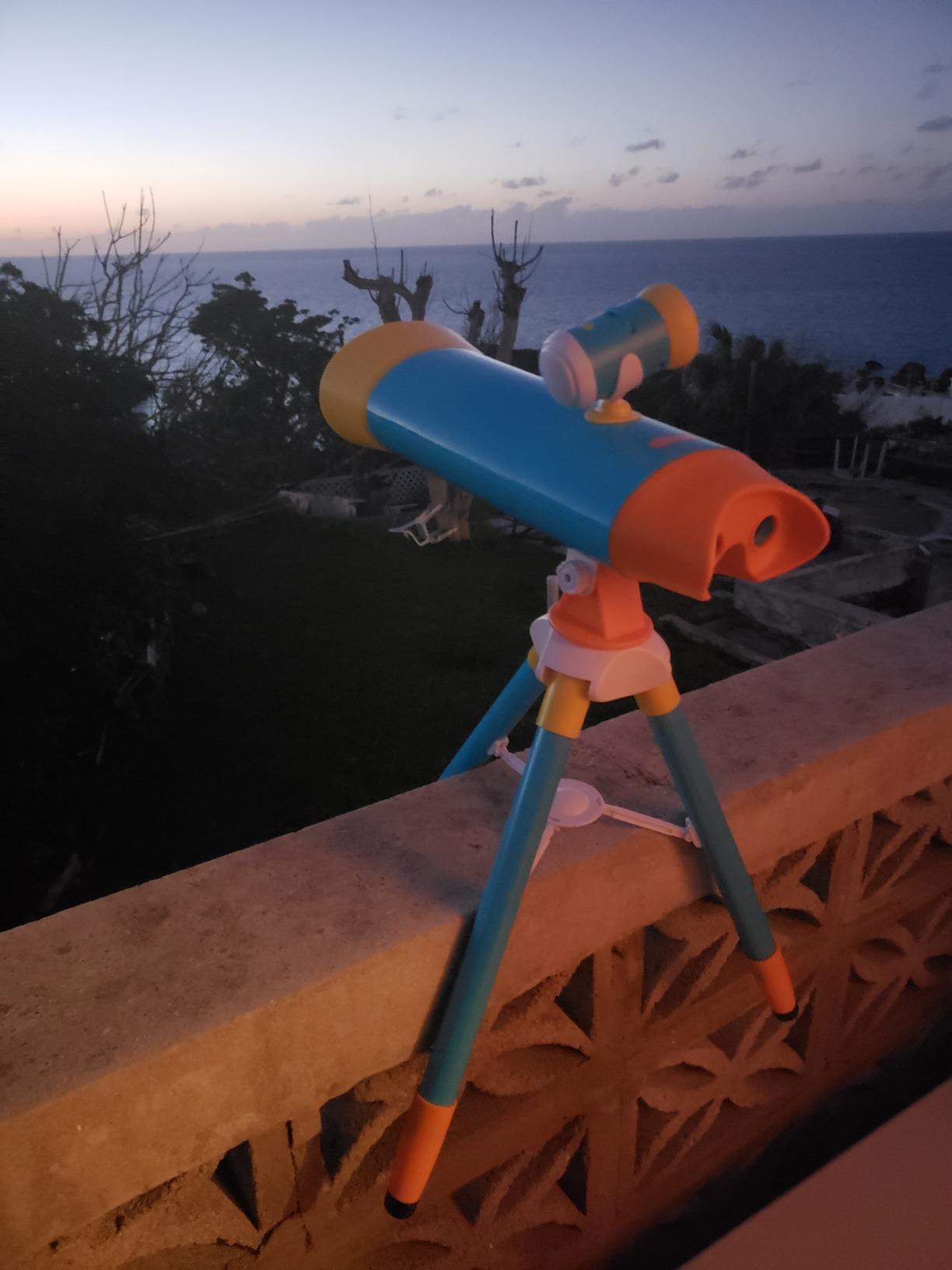 Little Experimenter Projector Telescope, 24 Space Images, STEM Kids 3-12 customer photo 2