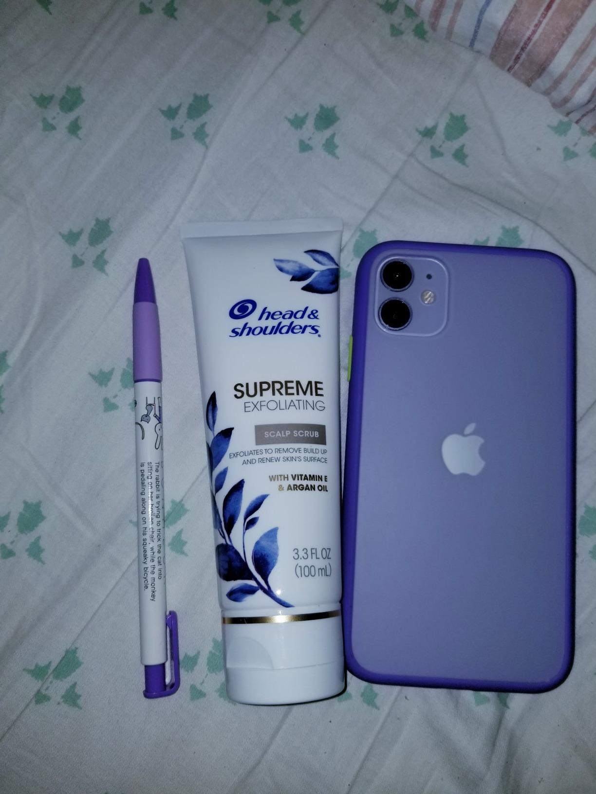 Head & Shoulders Supreme, Exfoliating Scalp Scrub Treatment, with Argan Oil and Vitamin E, 3.3 Fl Oz customer photo 1