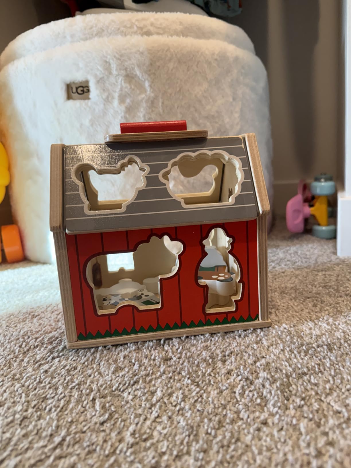 Melissa & Doug Take-Along Wooden Toy Barn, 11-Pc Portable Toddler Playset with Farm Animals & Pop-Up Roof, Preschool Learning Toys for Girls & Boys 2+ customer photo 1