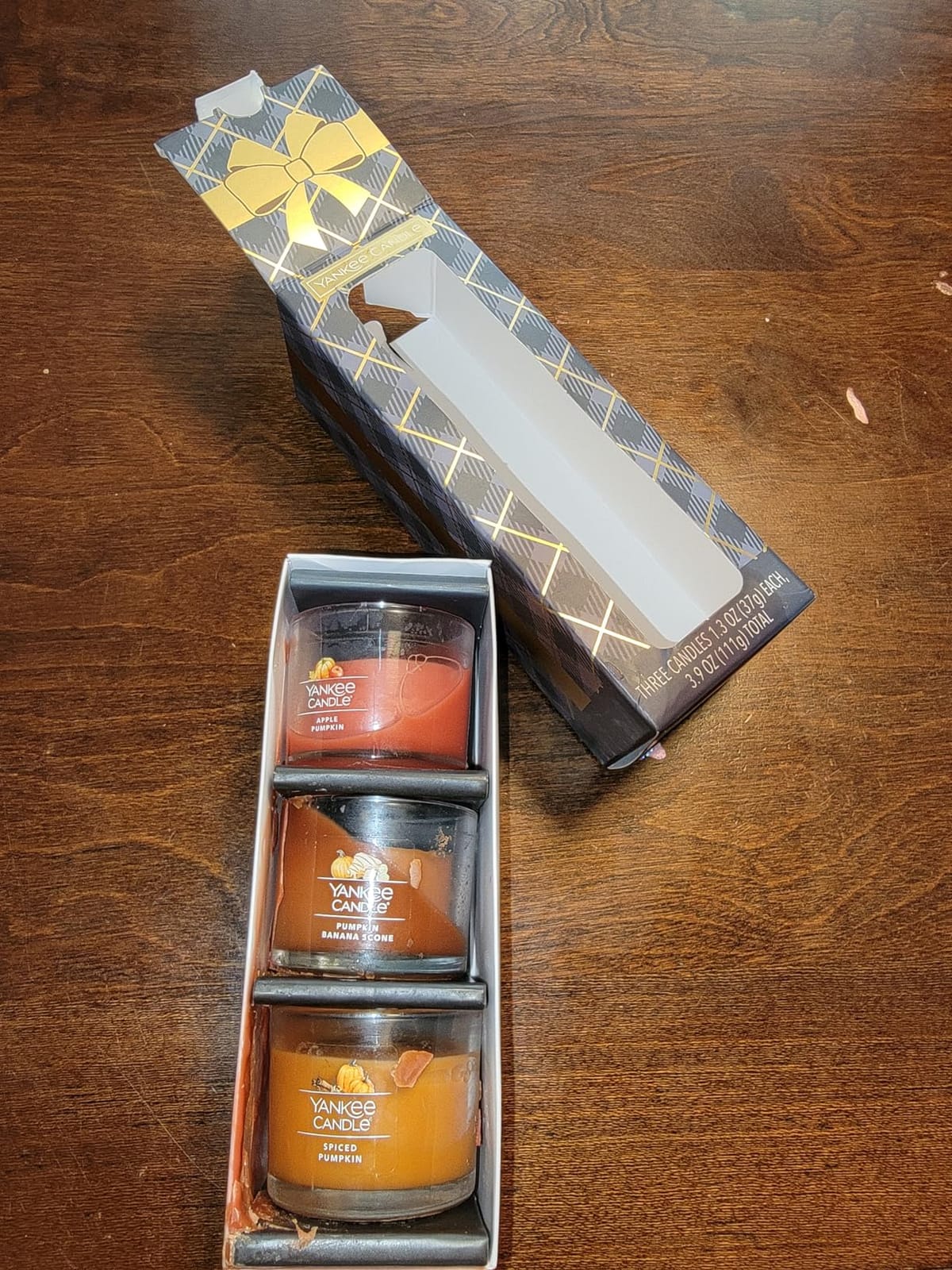 Yankee Candle Seasonal Gift Set - 3 Mini Candles: Spiced Pumpkin, Apple, and Pumpkin Banana Scone customer photo 1