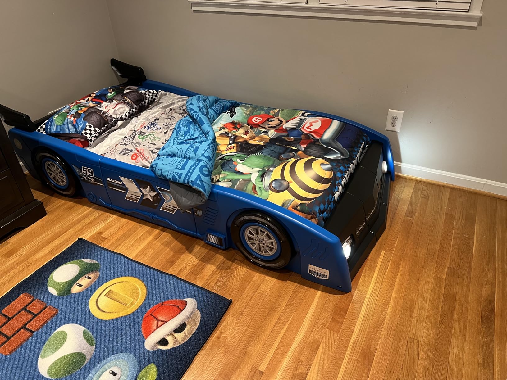 Delta Children Grand Prix Race Car Toddler-to-Twin Bed, Blue customer photo 2