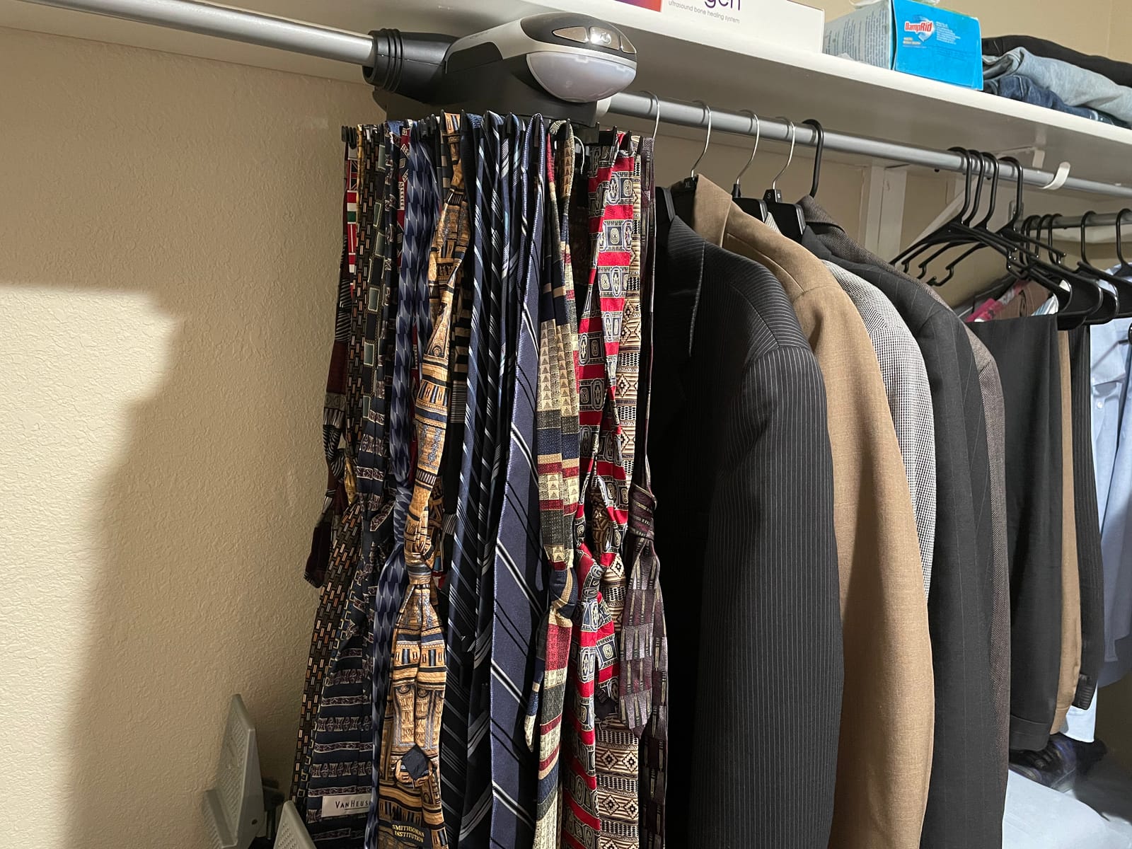 Motorized Tie Rack Closet Organizer with LED Lights Includes J Hooks for Wired Shelving Stores Up to 72 Ties & 8 Belts, Operates with Batteries customer photo 2