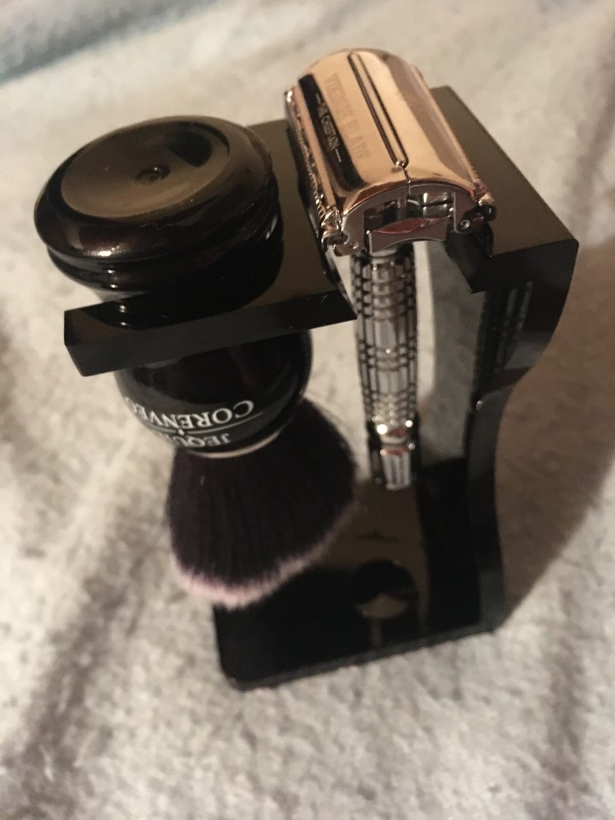 JEQUIL&CORENVEO Men's Shaving Brush Set, 3pcs Synthetic Shaving Brush with Acrylic Stand and Steel Bowl customer photo 2