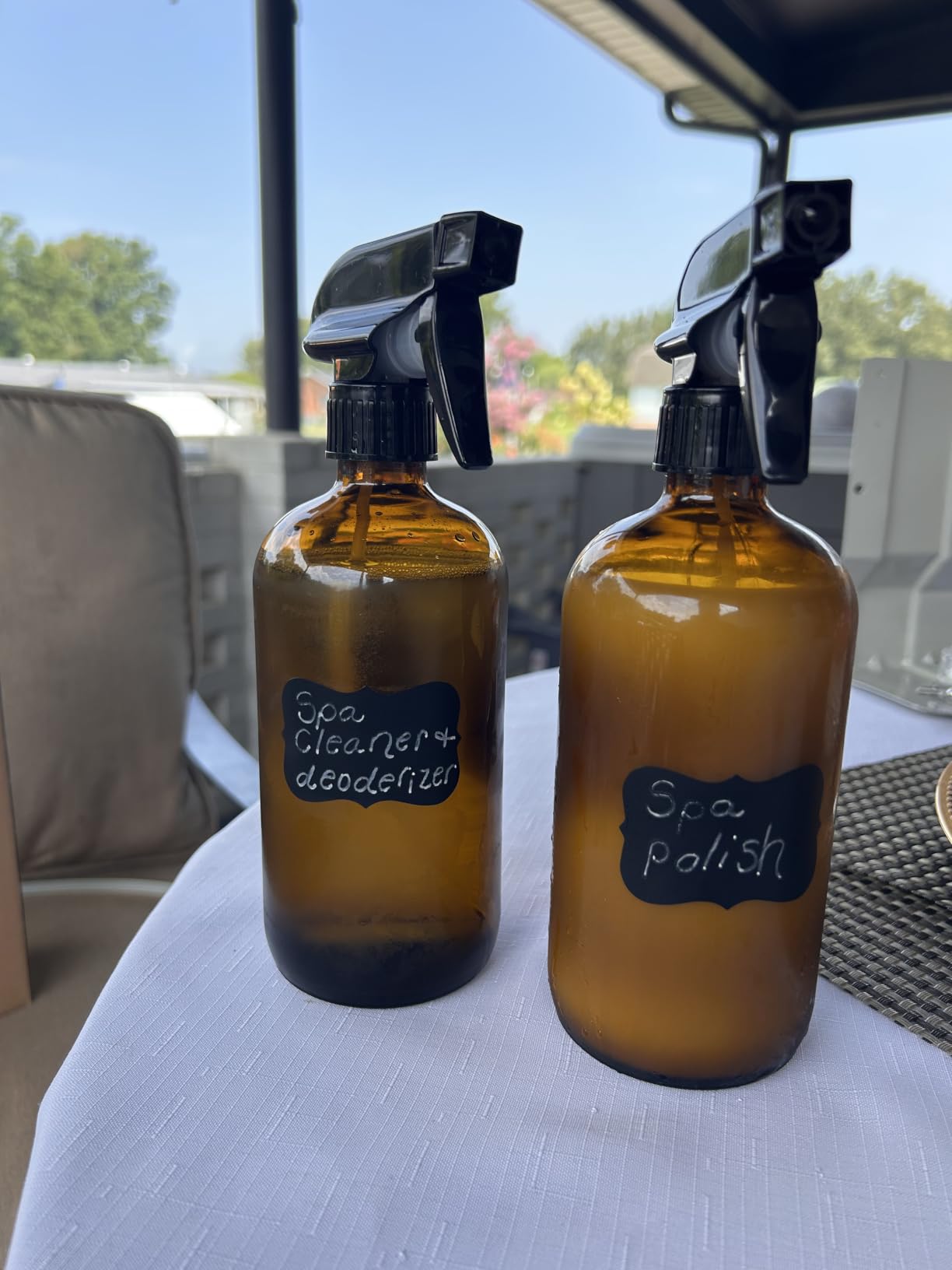 Bontip Glass Spray Bottle 16 oz for Cleaning, Plants (2 Pack, Amber) customer photo 1