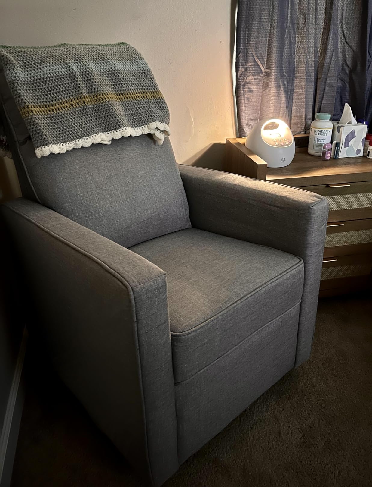 DaVinci Gabby Glider Recliner Nursery Chair w/ 360° Swivel - Misty Grey customer photo 1