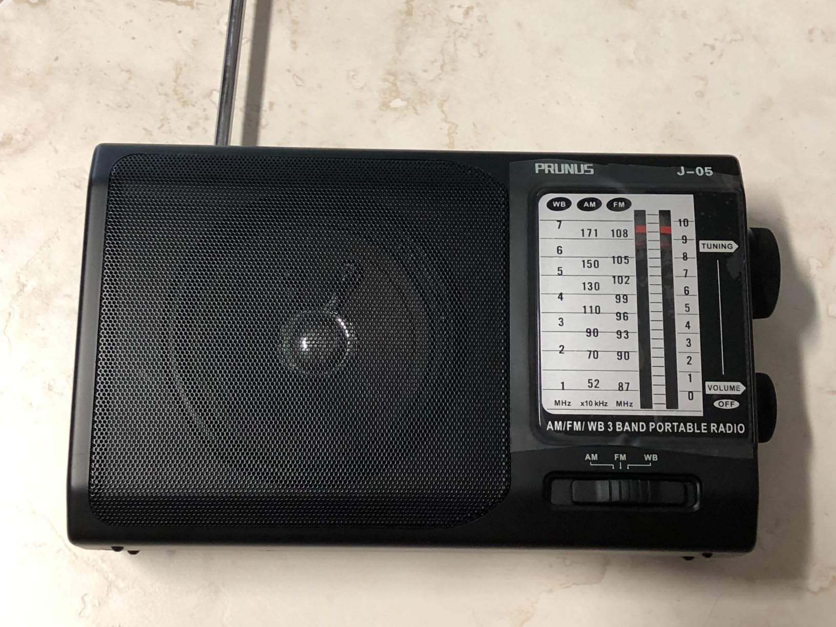 NOAA Weather AM FM Portable Radio, 3 D Batteries or AC Adapter Powered customer photo 1