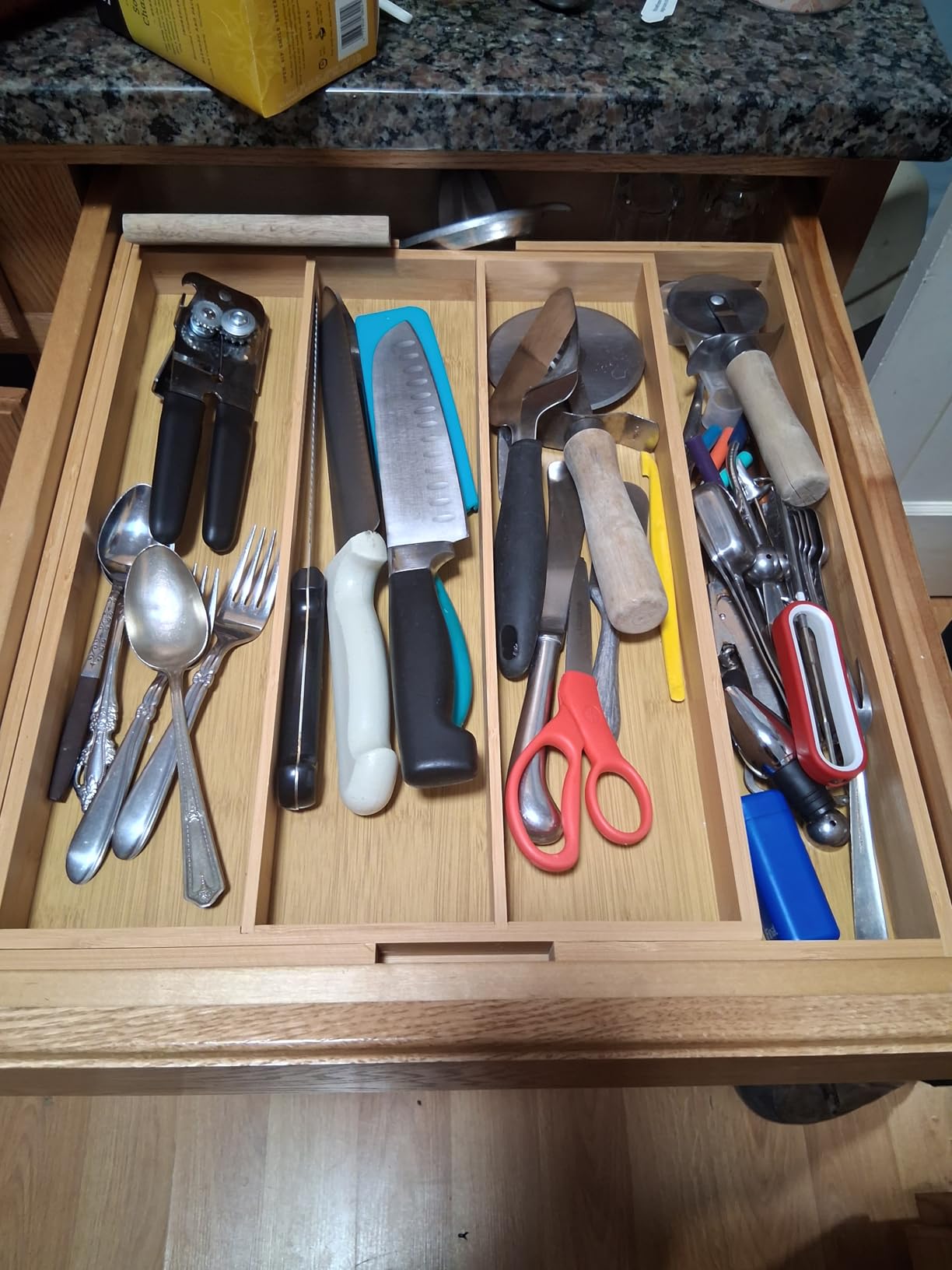 Purawood Kitchen Drawer Organizer - Expandable Utensil Drawer Organizer for Kitchen, Cutlery Tray & Silverware Organizer, 3-5 Slots - Bamboo Organizer for Utensils & Flatware (Natural) customer photo 2