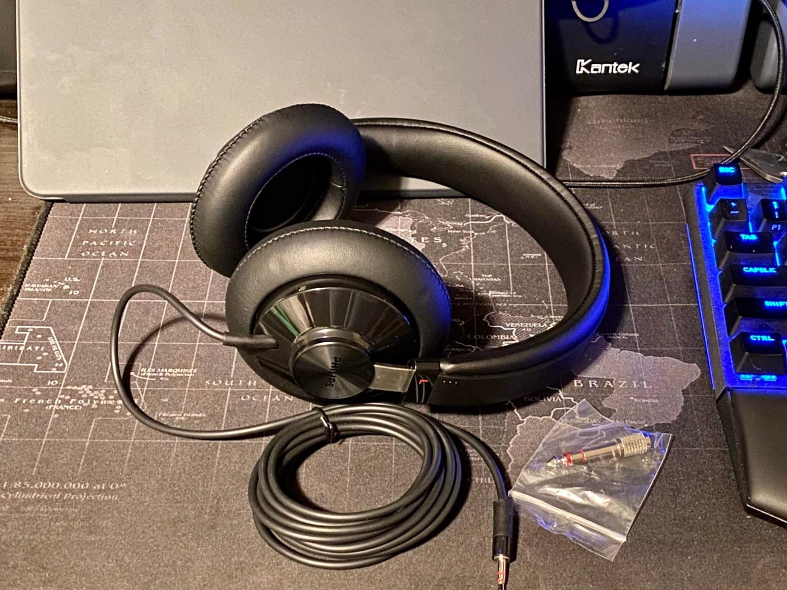 Philips Fidelio X3 Professional Studio Monitor Headphones for Recording & Mixing Wired Over The Ear Open-Back Headphones, Multi-Layer 50mm Diaphragms, Hi-Res Music Studio Headset, Premium Finishing customer photo 1