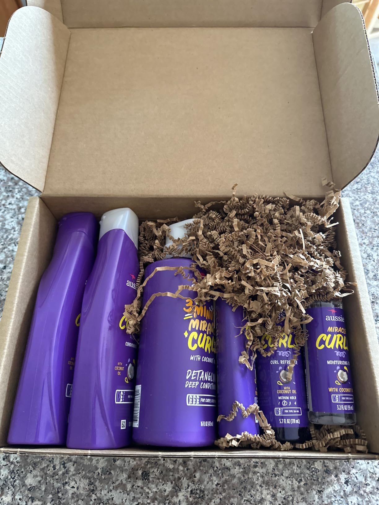 Miracle Curls: Shampoo, Conditioner, Deep Conditioner, Refresher Gel, Detangling Milk, Oil Treatment 6-Piece Set customer photo 2