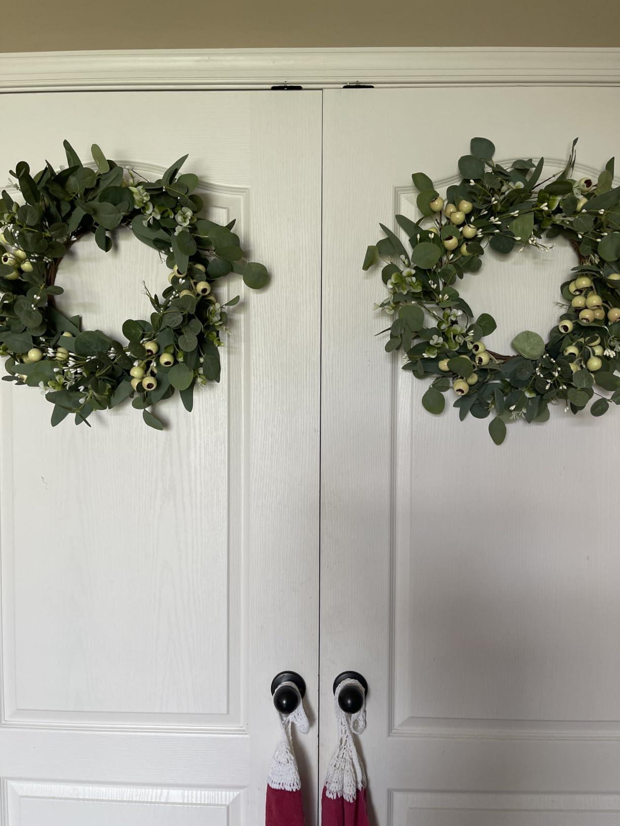 JINGHONG Eucalyptus Wreaths for Front Door 20 Inch Green Home Decor for Wall Porch Window Spring Summer Wreath with Big Berries for All Seasons Winter Christmas customer photo 1