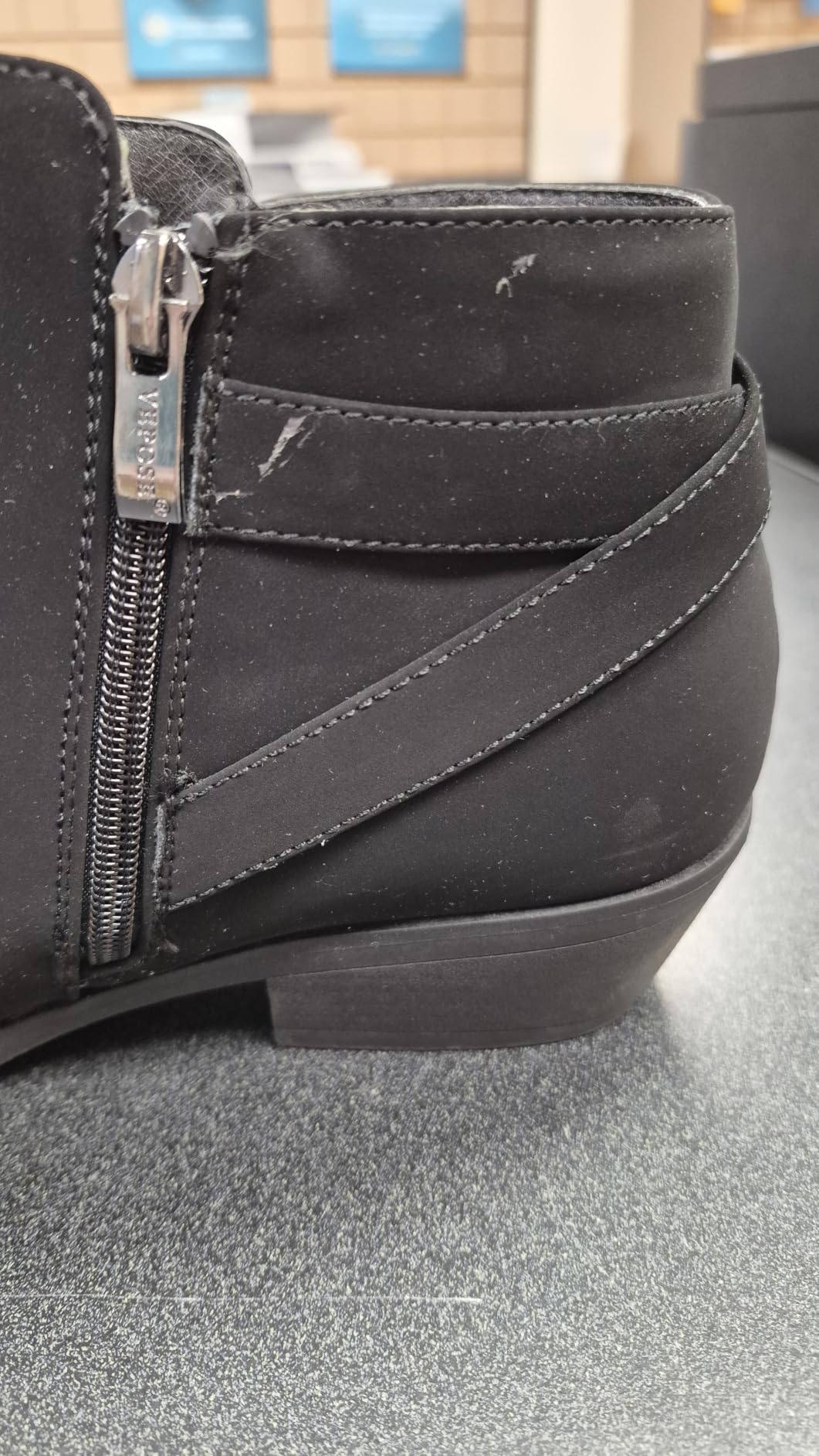 Vepose Women's Short Ankle Boots, Low Heel Round Toe Western Booties customer photo 1