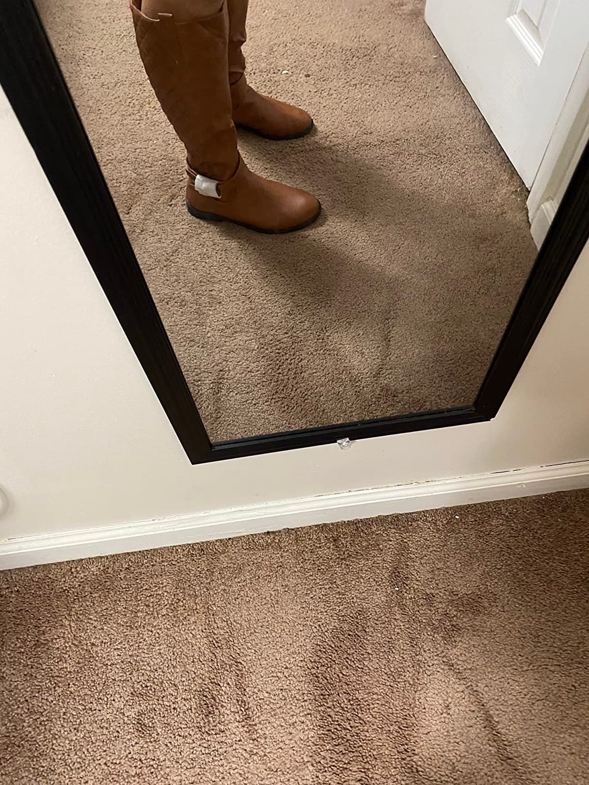 Vepose Women's Knee High Riding Boots with Buckle and Inside Zipper customer photo 1