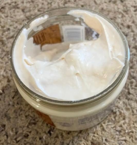 Vaseline Illuminate Me Shea Butter Whipped Body Butter for Melanin Rich Skin Provides 24 Hour Moisturization for Dry Skin 11 oz customer photo 2