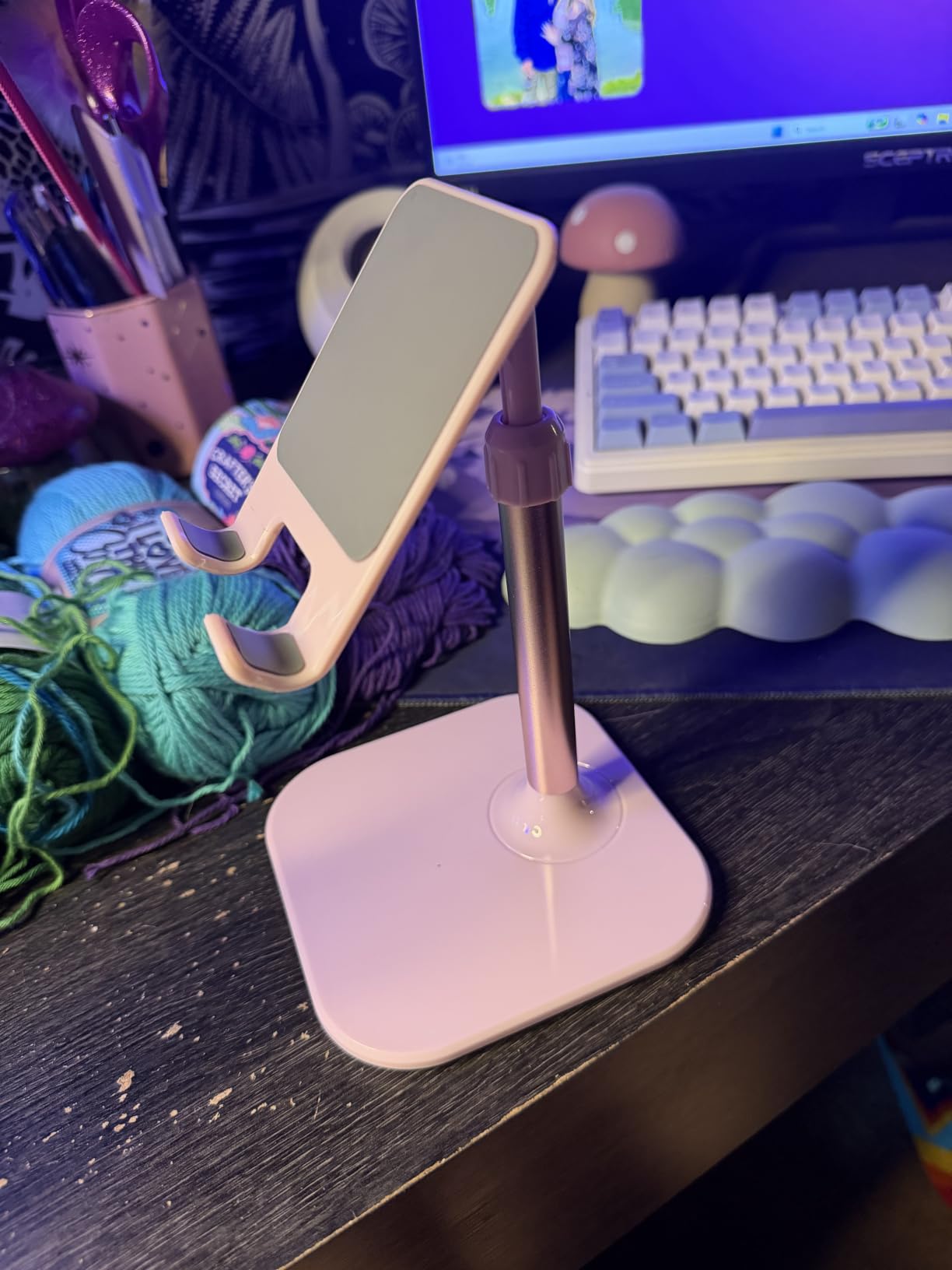 Doboli Cell Phone Stand, Valentine's Day Gifts for Teens Girls Boys Adults Women Men Mom Wife, Phone Stand for Desk, Phone Holder Stand Compatible with iPhone and All Mobile Phones Tablet, Pink customer photo 2