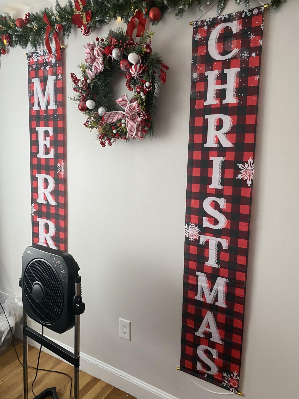 Christmas Decorations Outdoor Yard Front Porch Sign Set, Red Black Buffalo Plaid Door Banner, Hanging Merry Christmas Decorations for Home, Indoor Outdoor Xmas Decor Wall Front Door Yard Garage customer photo 2