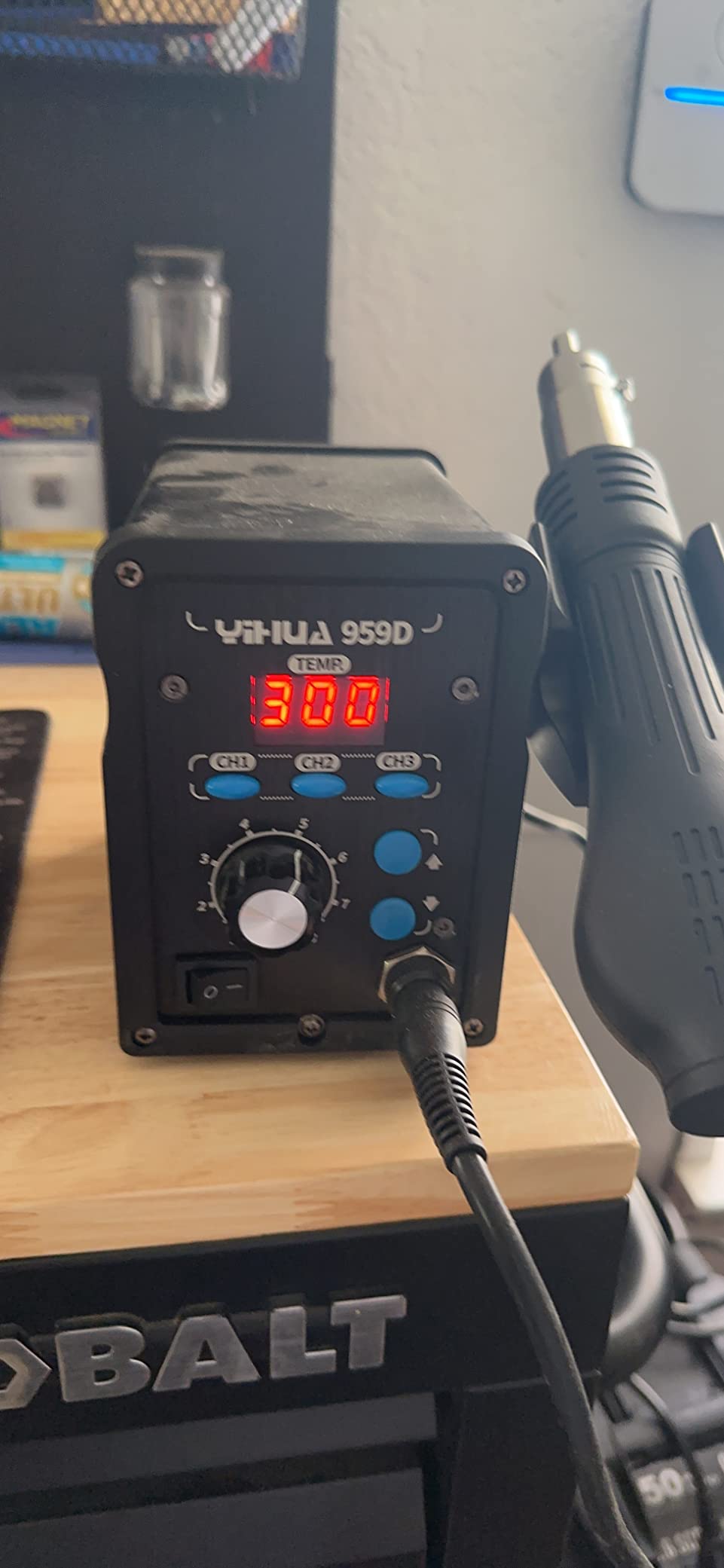 YIHUA 959D-Digital Hot Air Rework Station, High Power with 3 Memories, Airflow Efficiency, °F /°C Display, Accurate Temp.(212°F~932°F), Brushed Aluminum Panel & Safety Features customer photo 2