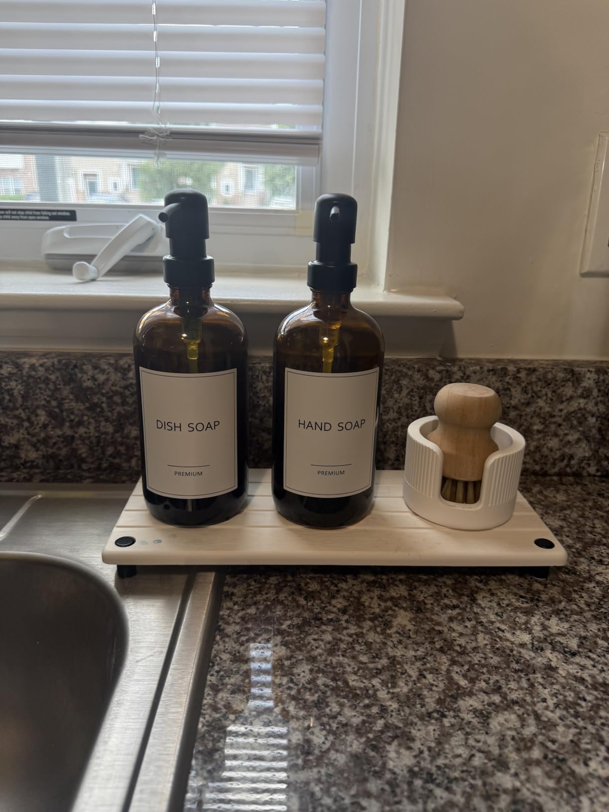 GMISUN Amber Glass Soap Dispenser, 2 Pack Bathroom Hand Soap Dispensers with Stainless Steel Pump, 17 Fl Oz Kitchen Hand and Dish Soap Dispenser Set, Modern Vintage Liquid Brown Soap Dispensers Bottle customer photo 1