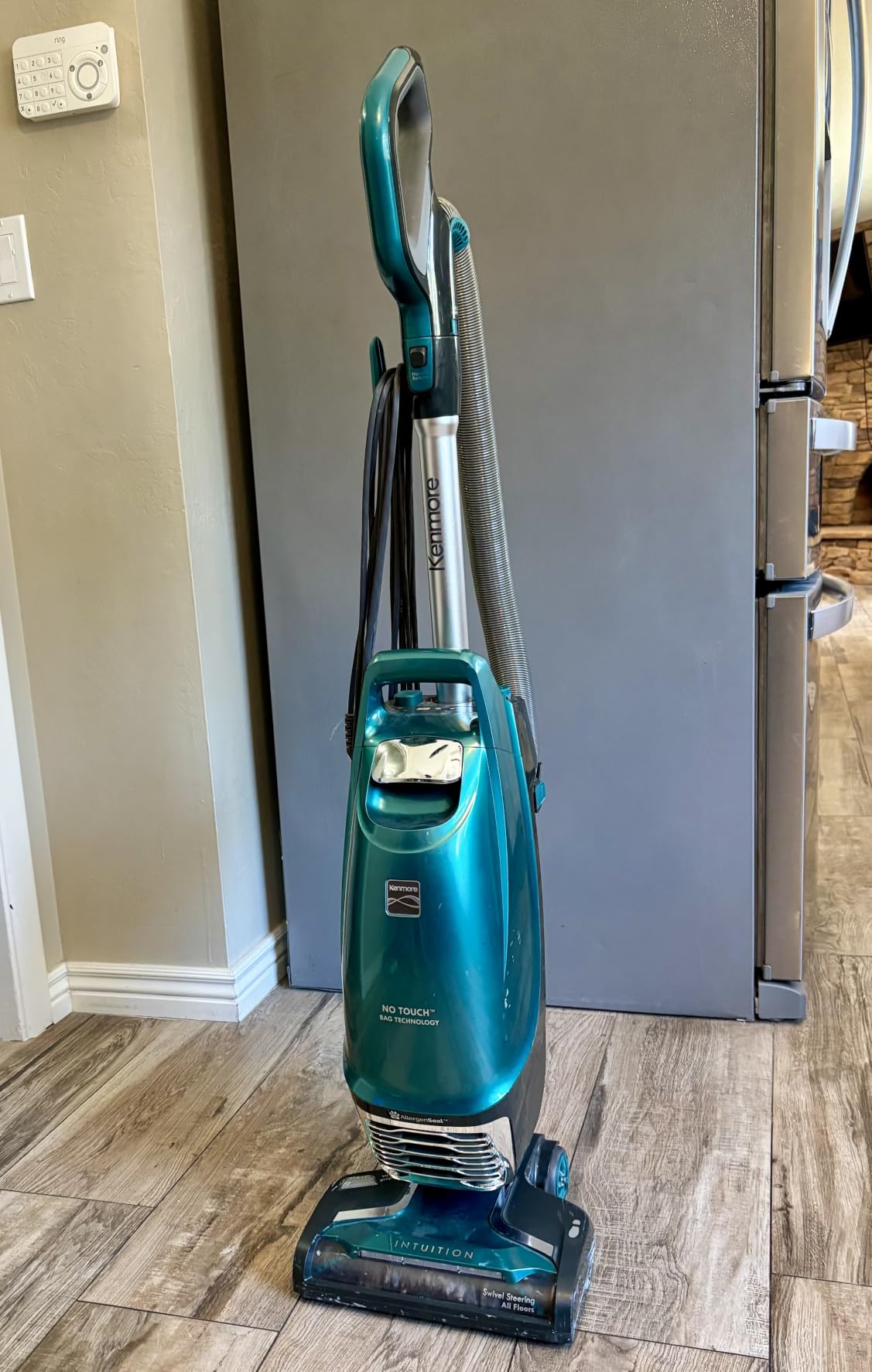 Kenmore Intuition Bagged Upright Vacuum Lift-Up Carpet Cleaner customer photo 2
