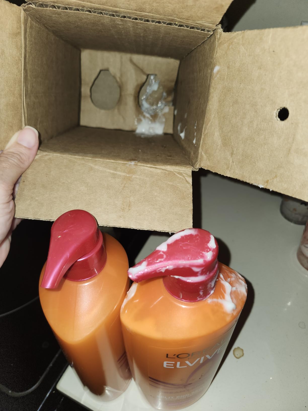 L'Oreal Paris Elvive Dream Lengths Shampoo and Conditioner Set, Seals Split Ends, Hydrating & Strengthening Hair Repair, Fine Castor Oil and Vitamins B3 and B5, 56 Fl Oz Set customer photo 2