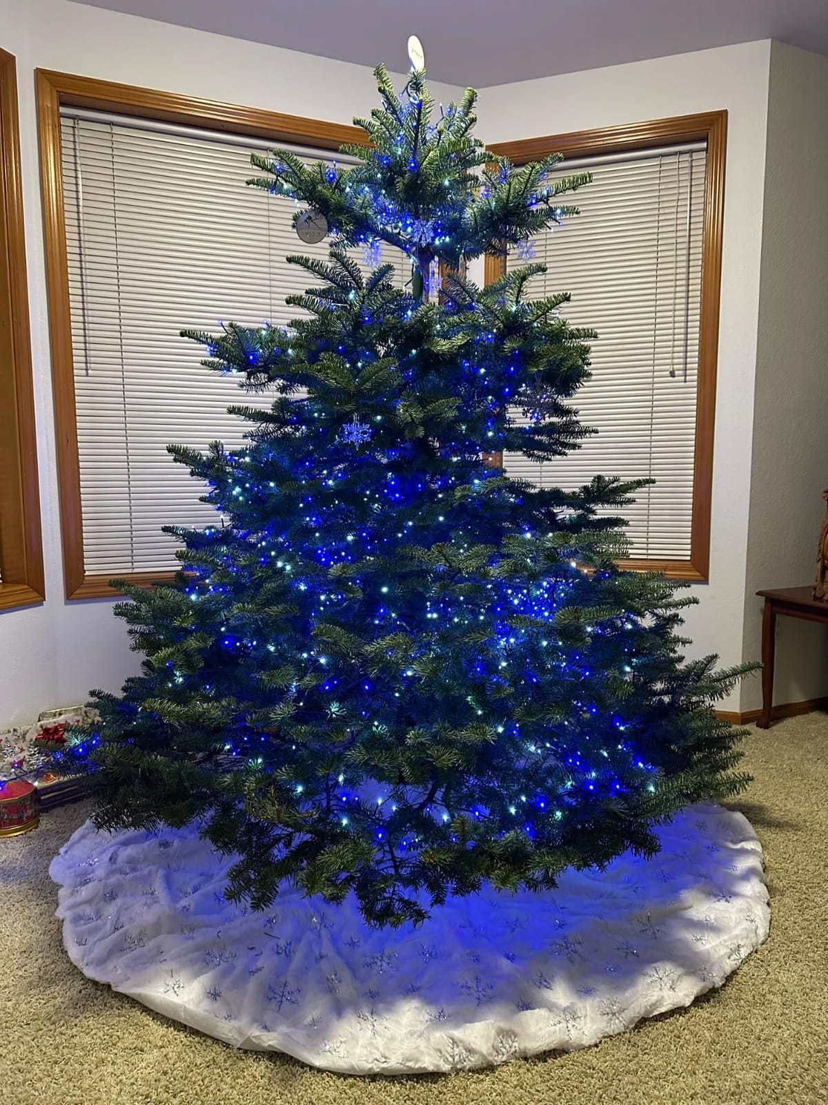 COOLWUFAN 48 Inches Faux Fur Christmas Tree Skirt, Silver Sequin Snowflake customer photo 1